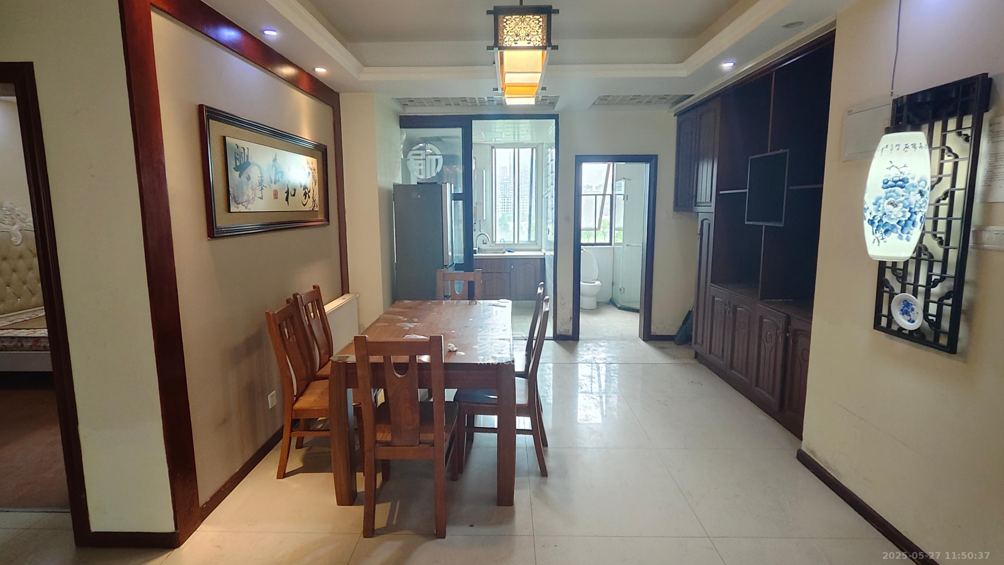 绿城桂花城 3室2厅2卫 2800.0元/月 绿城桂花城 3室2厅2卫 2800.0元/月室内图