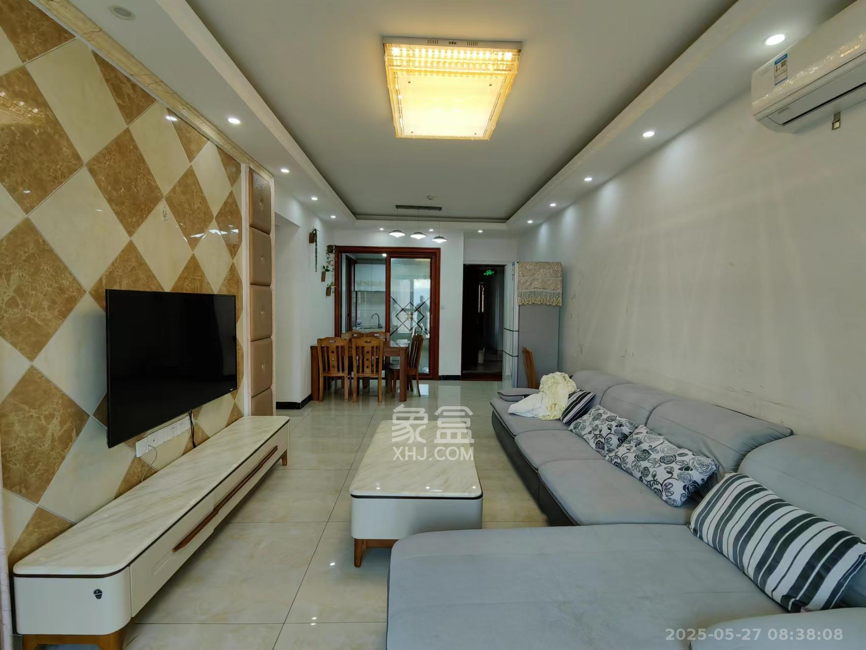 中建梅溪湖中心  3室2厅2卫   3100.00元/月室内图