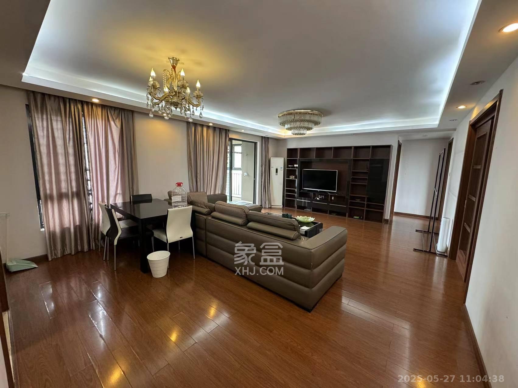 万科金域华府三四期 4室2厅2卫 3500.0元/月 万科金域华府三四期 4室2厅2卫 3500.0元/月室内图