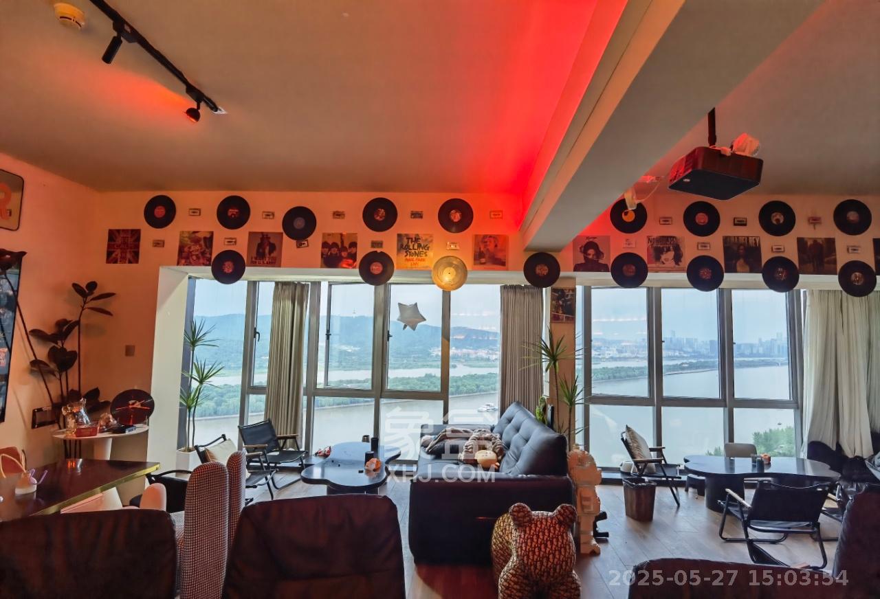 保利国际广场 1室1厅1卫 11000.0元/月 保利国际广场 1室1厅1卫 11000.0元/月室内图