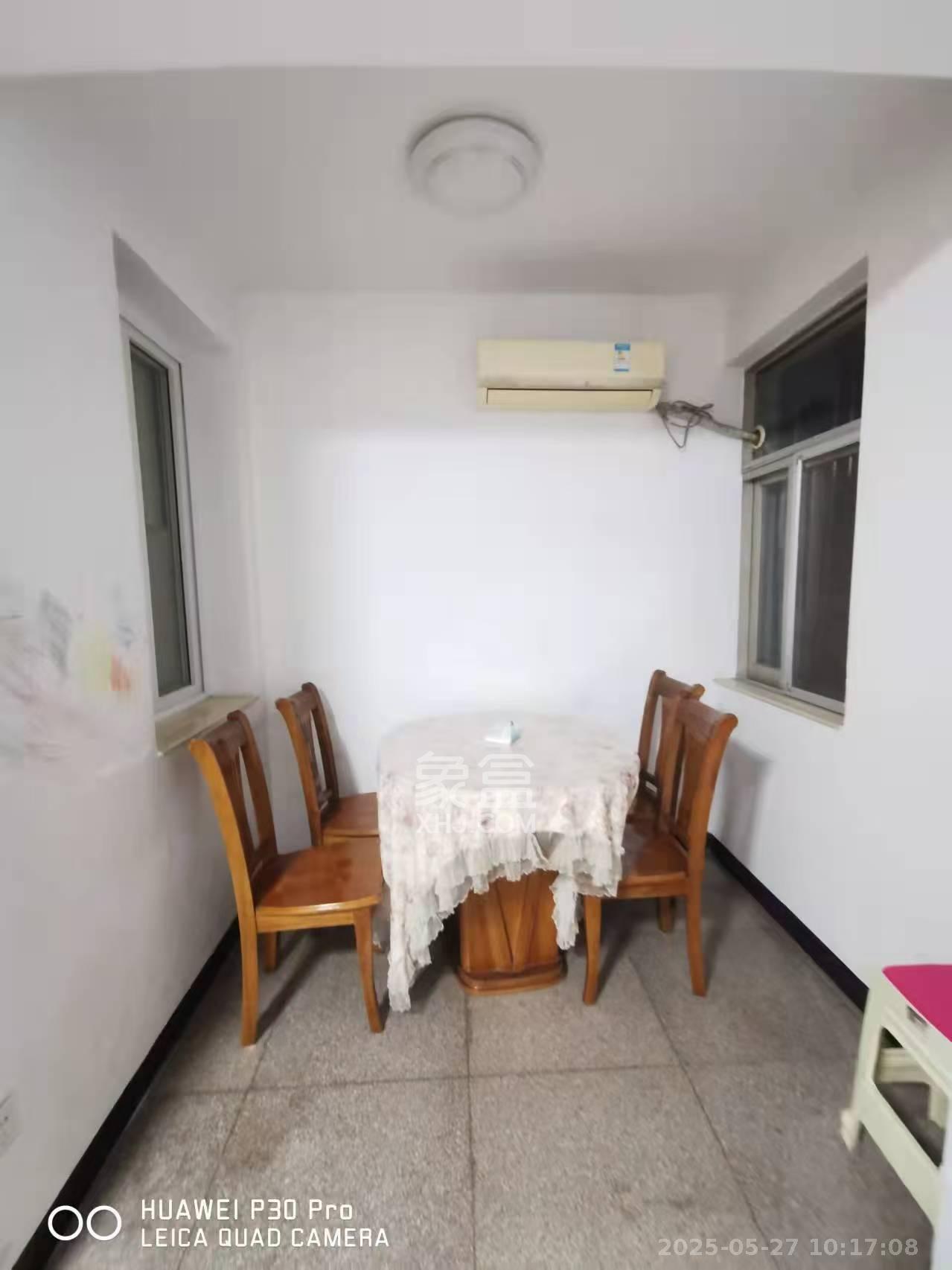 长铁高层  3室1厅1卫   2500.00元/月室内图