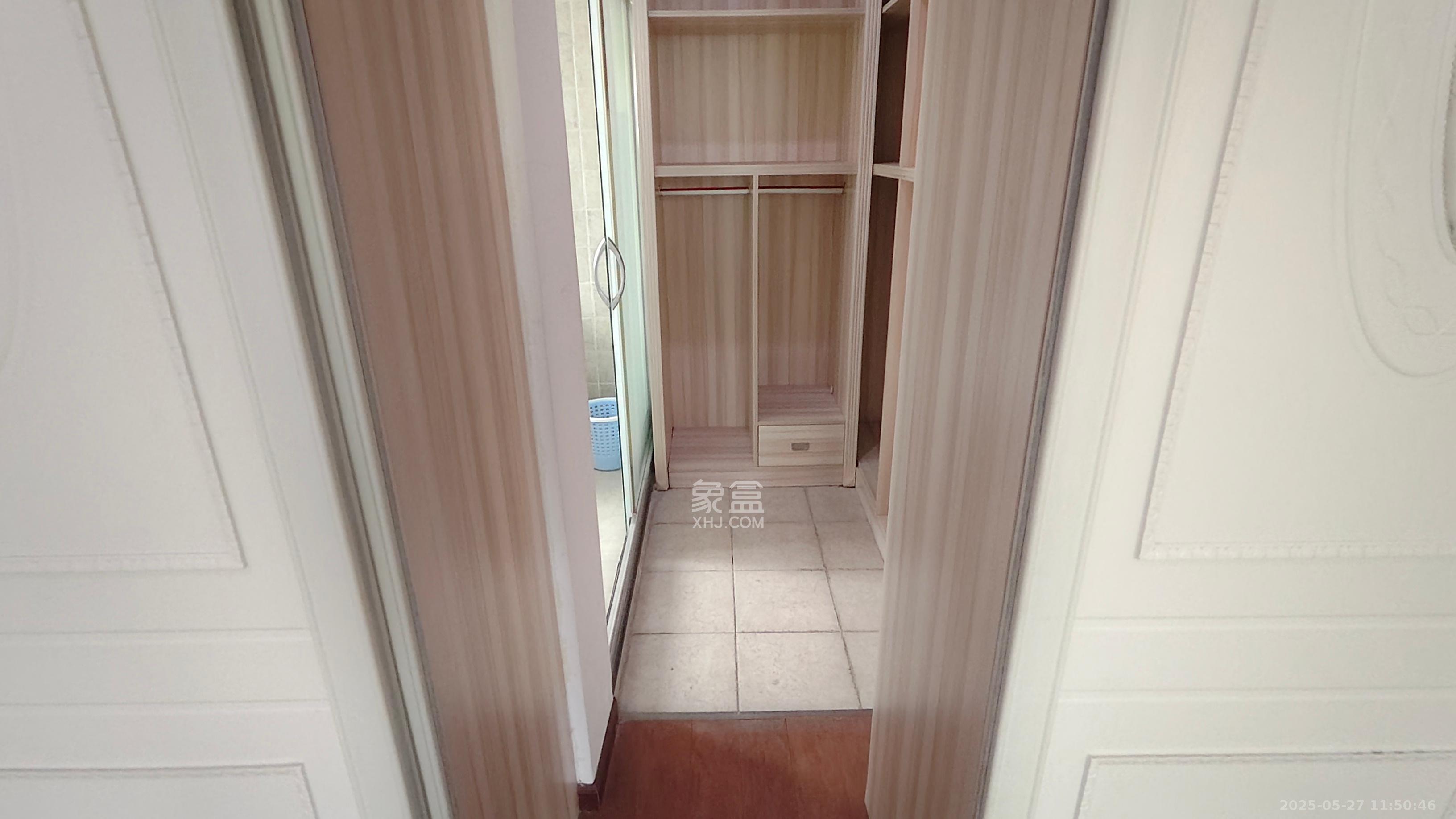 绿城桂花城 3室2厅2卫 2800.0元/月 绿城桂花城 3室2厅2卫 2800.0元/月室内图