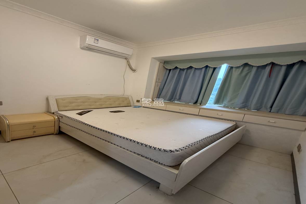 百弘学府城 3室2厅2卫 2000.0元/月 百弘学府城 3室2厅2卫 2000.0元/月室内图