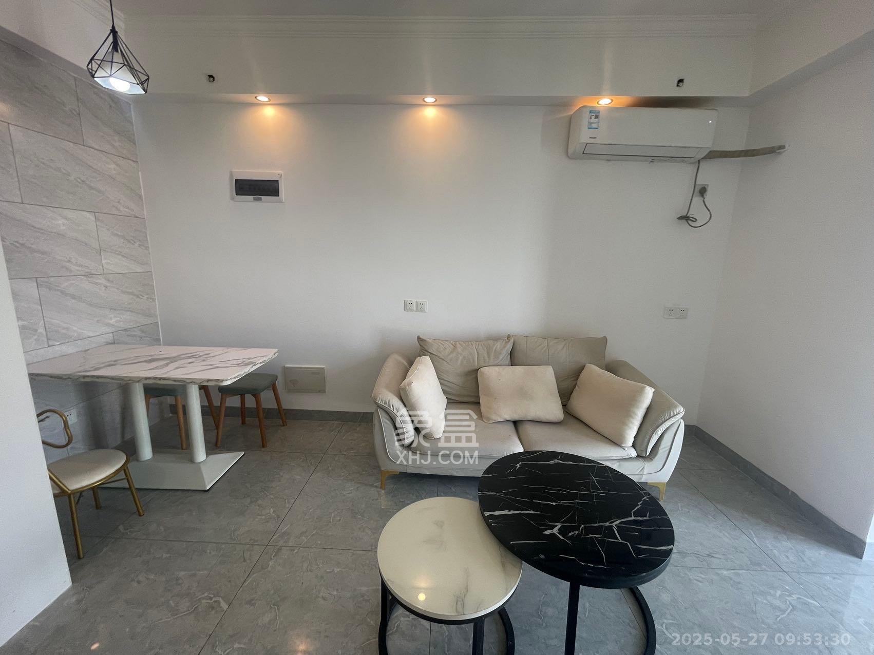 裕天国际商汇中心 1室0厅0卫 1600.0元/月 裕天国际商汇中心 1室0厅0卫 1600.0元/月室内图