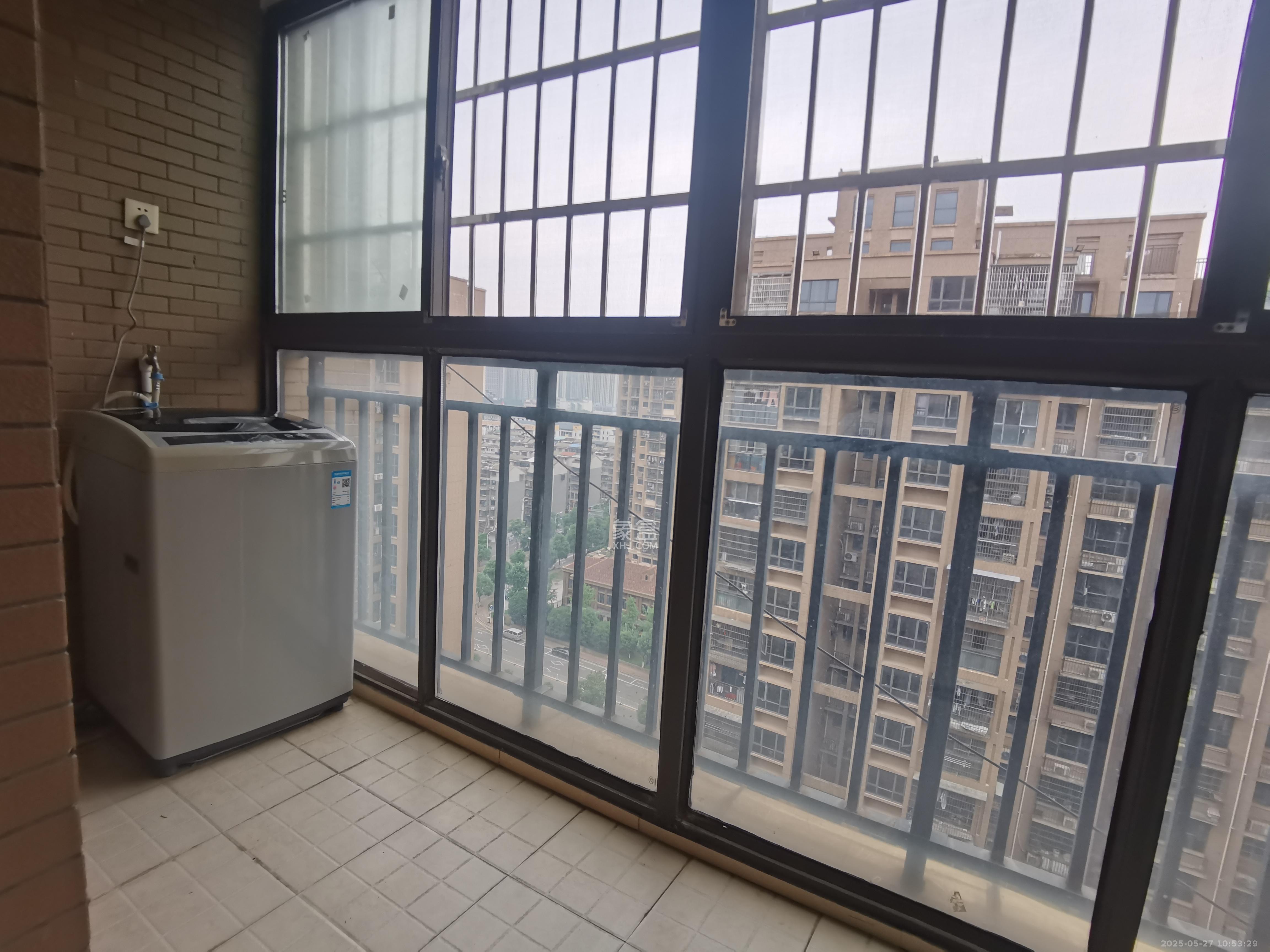 东岸梅园小区  2室1厅1卫   1600.00元/月室内图