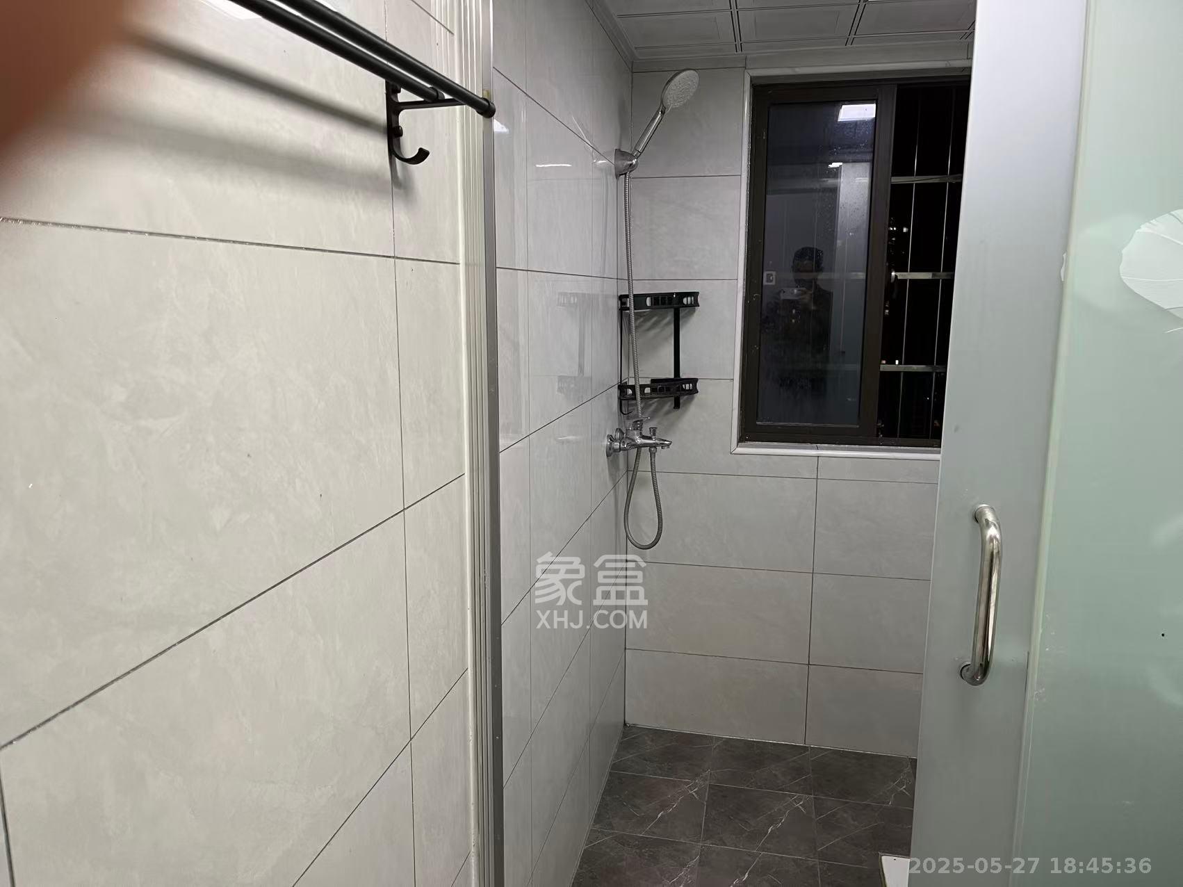 联丰苑  3室2厅2卫   2200.00元/月室内图
