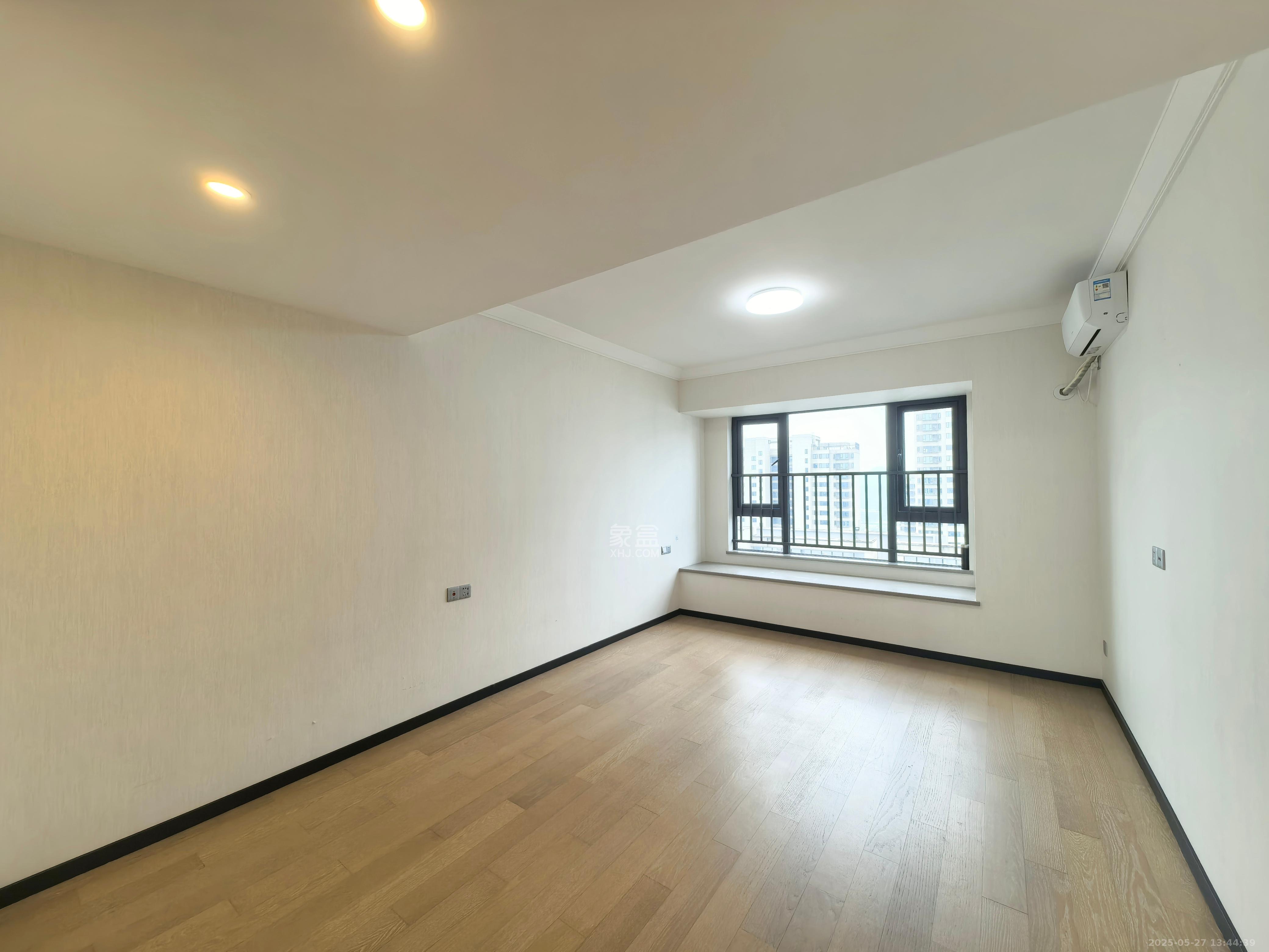 中海阅溪府 4室2厅2卫 3600.0元/月 中海阅溪府 4室2厅2卫 3600.0元/月室内图