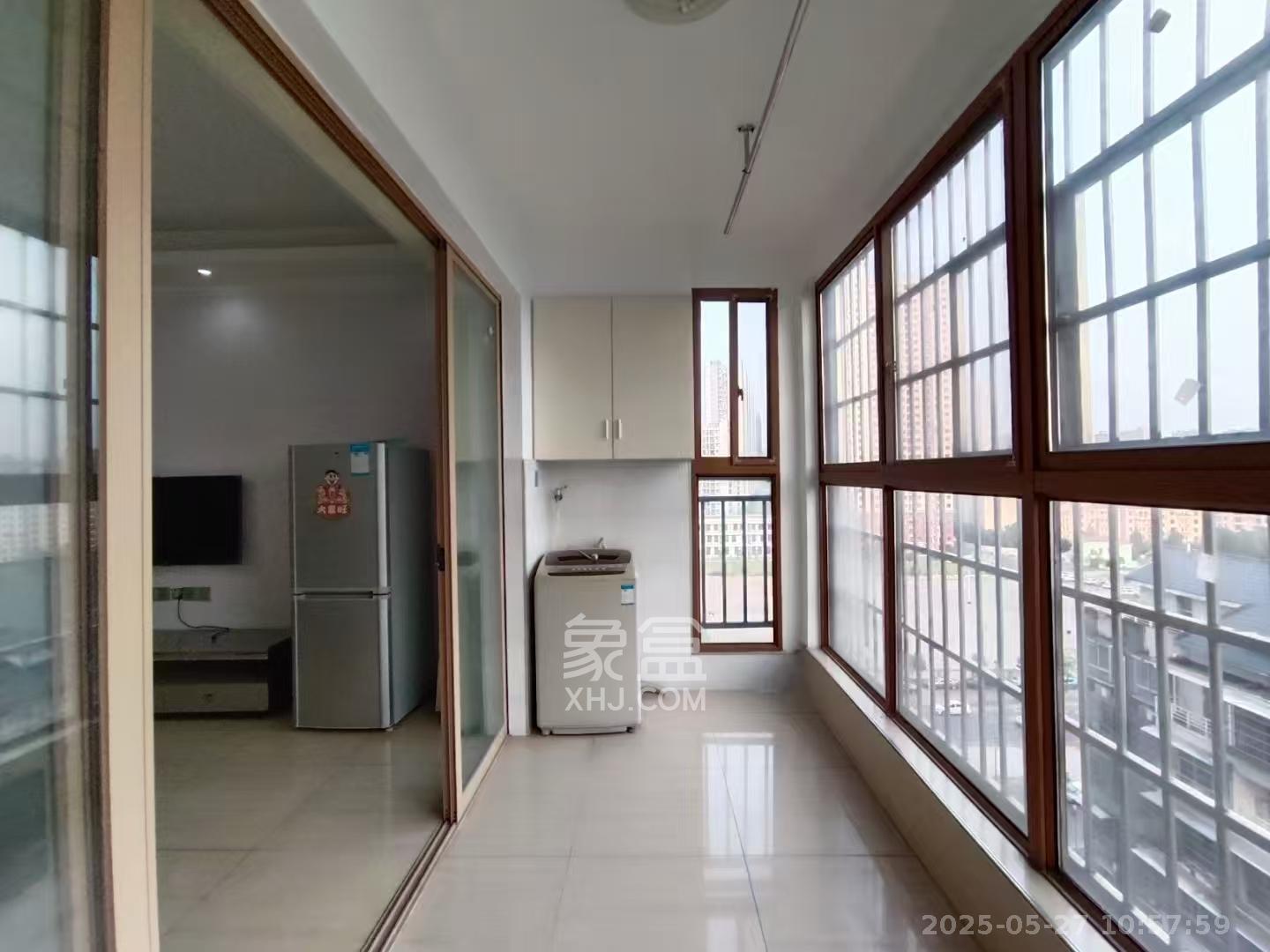 锑都家园  2室2厅1卫   1600.00元/月室内图