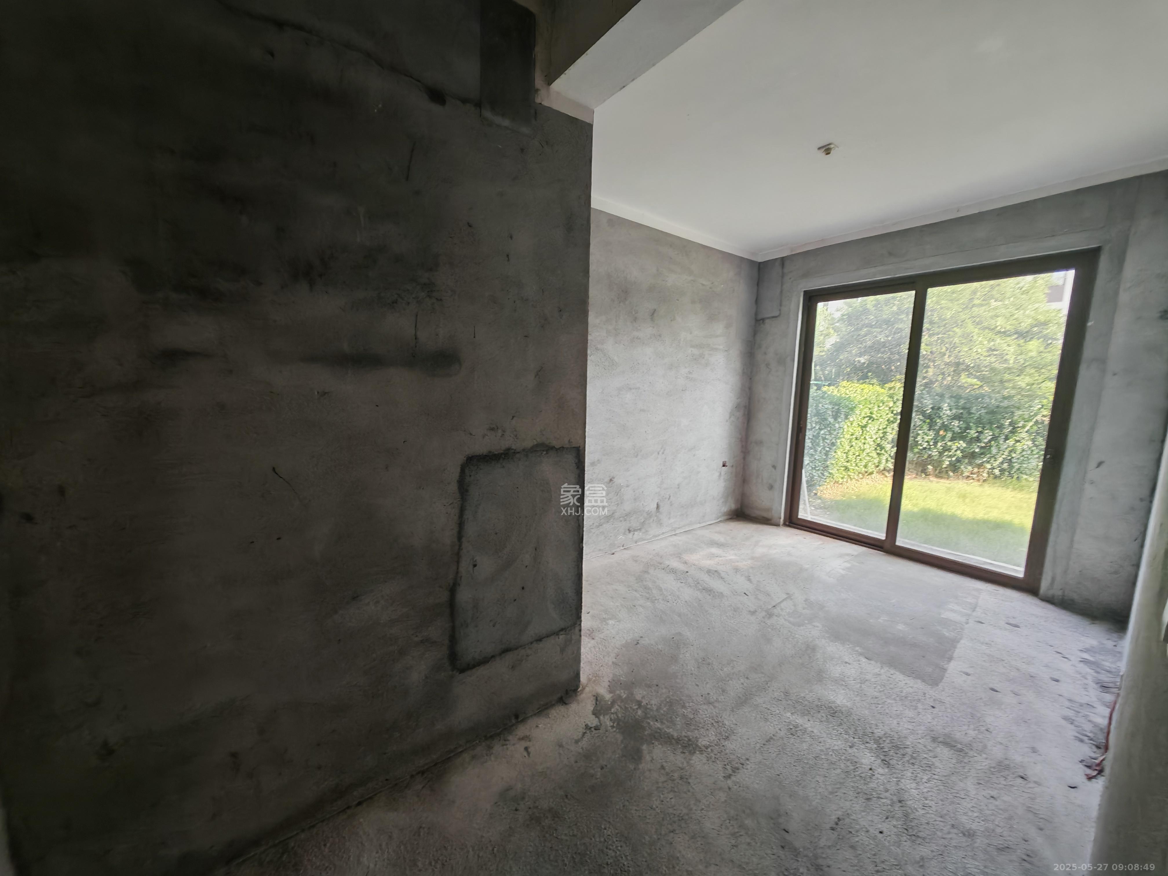 绿地麓湖郡  4室2厅2卫    3000.0元/月 绿地麓湖郡  4室2厅2卫    3000.0元/月室内图1