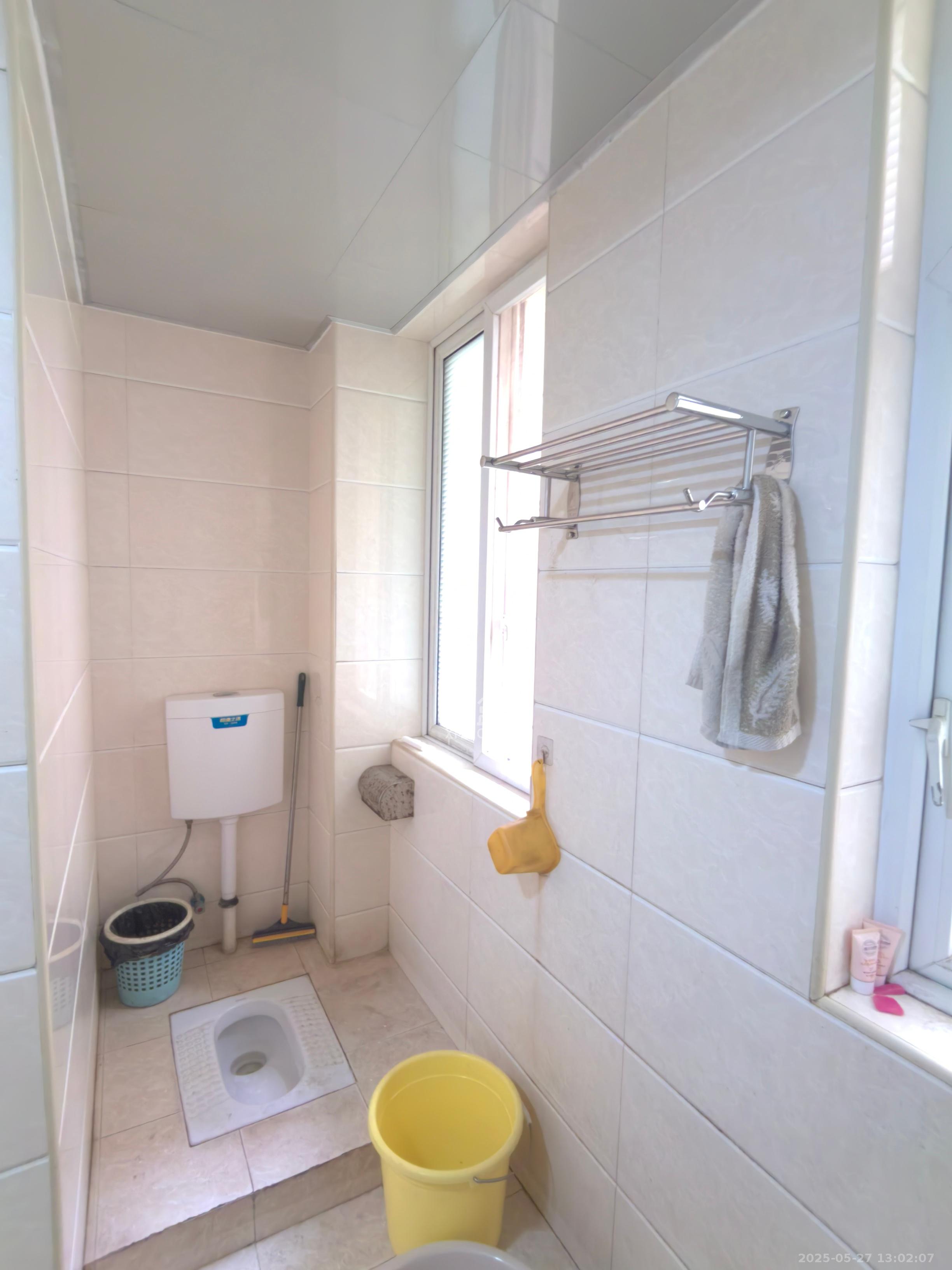 晟通城  3室2厅1卫    1800.0元/月 晟通城  3室2厅1卫    1800.0元/月室内图