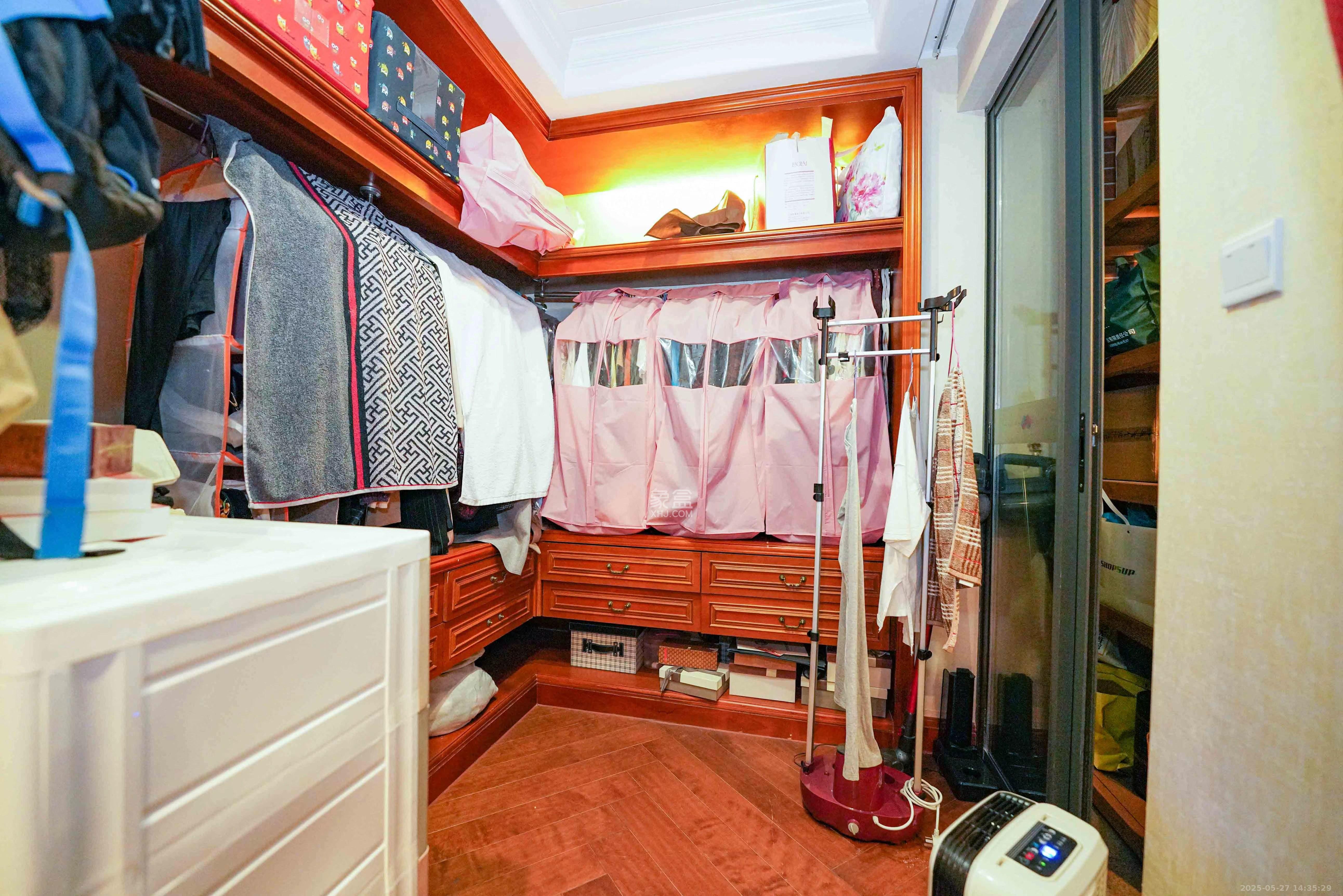 海伦堡爱ME城市 4室3厅2卫 8000.0元/月 海伦堡爱ME城市 4室3厅2卫 8000.0元/月室内图