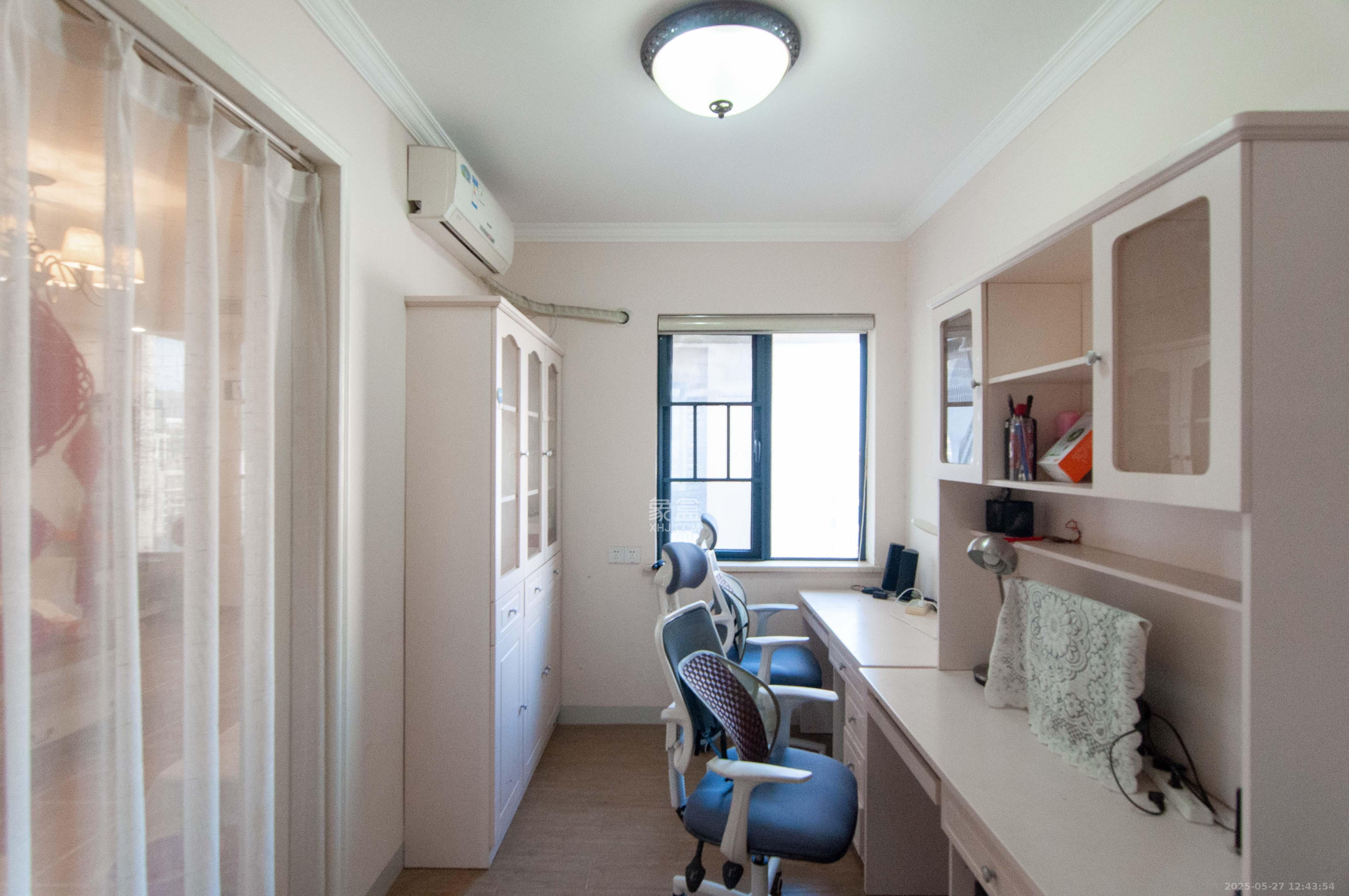 中海梅溪湖壹号  3室2厅1卫    158.0万其他