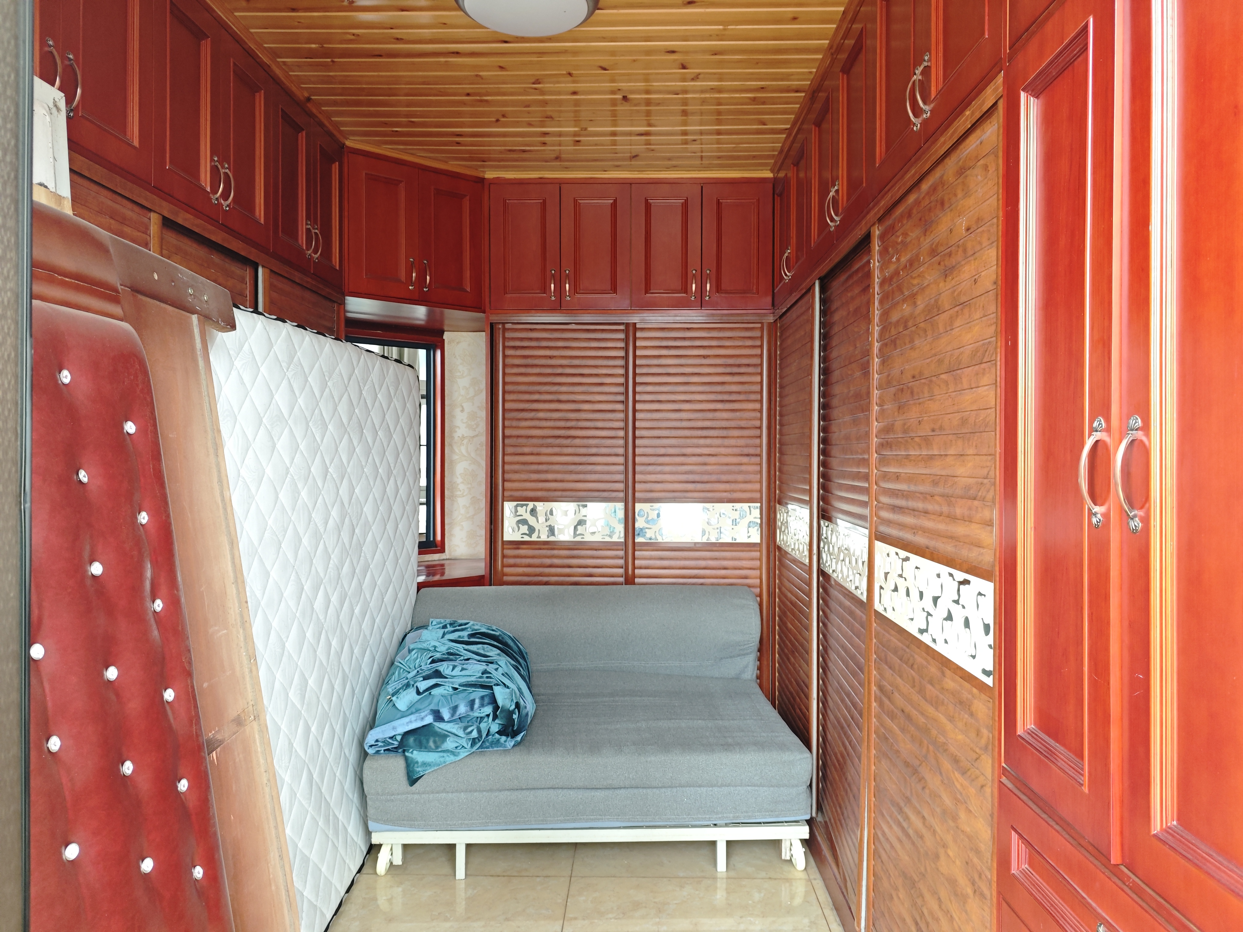 湘江世纪城富湾国际 4室2厅1卫 9000.0元/月 湘江世纪城富湾国际 4室2厅1卫 9000.0元/月户型图