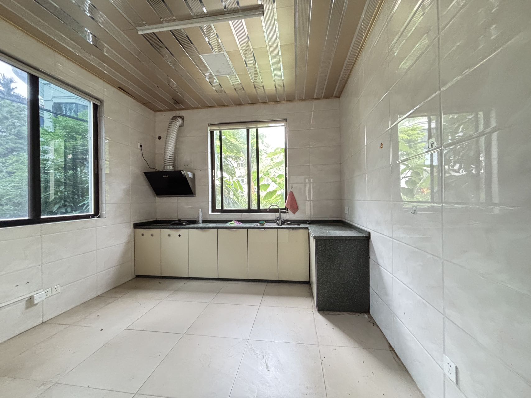 梨园别墅(龙昆南) 8室2厅3卫 16000.0元/月 梨园别墅(龙昆南) 8室2厅3卫 16000.0元/月室内图