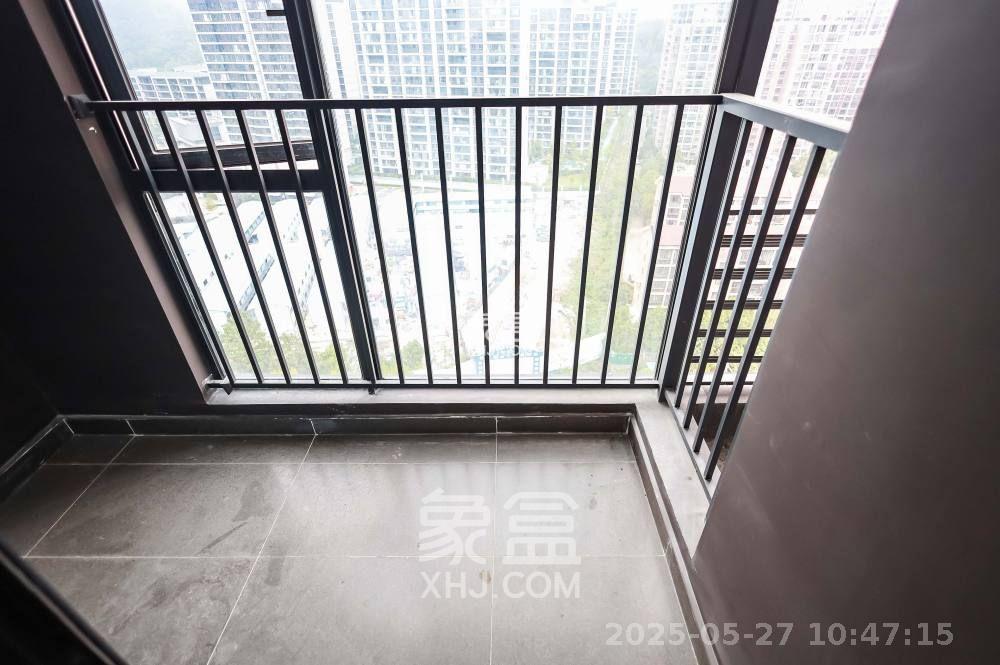 招商麓山府  4室2厅2卫   3800.00元/月室内图