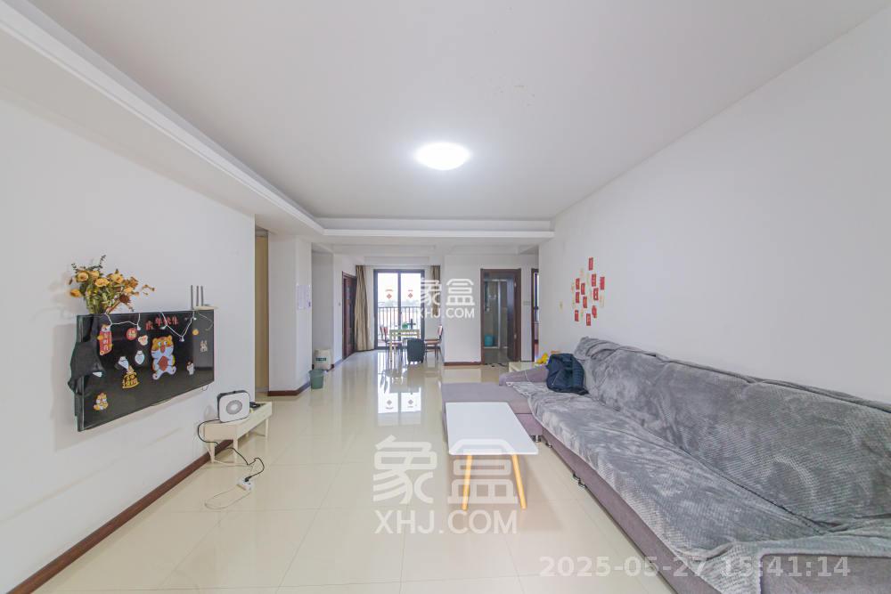 绿地公馆(绿地名邸) 3室2厅2卫 2300.0元/月 绿地公馆(绿地名邸) 3室2厅2卫 2300.0元/月室内图