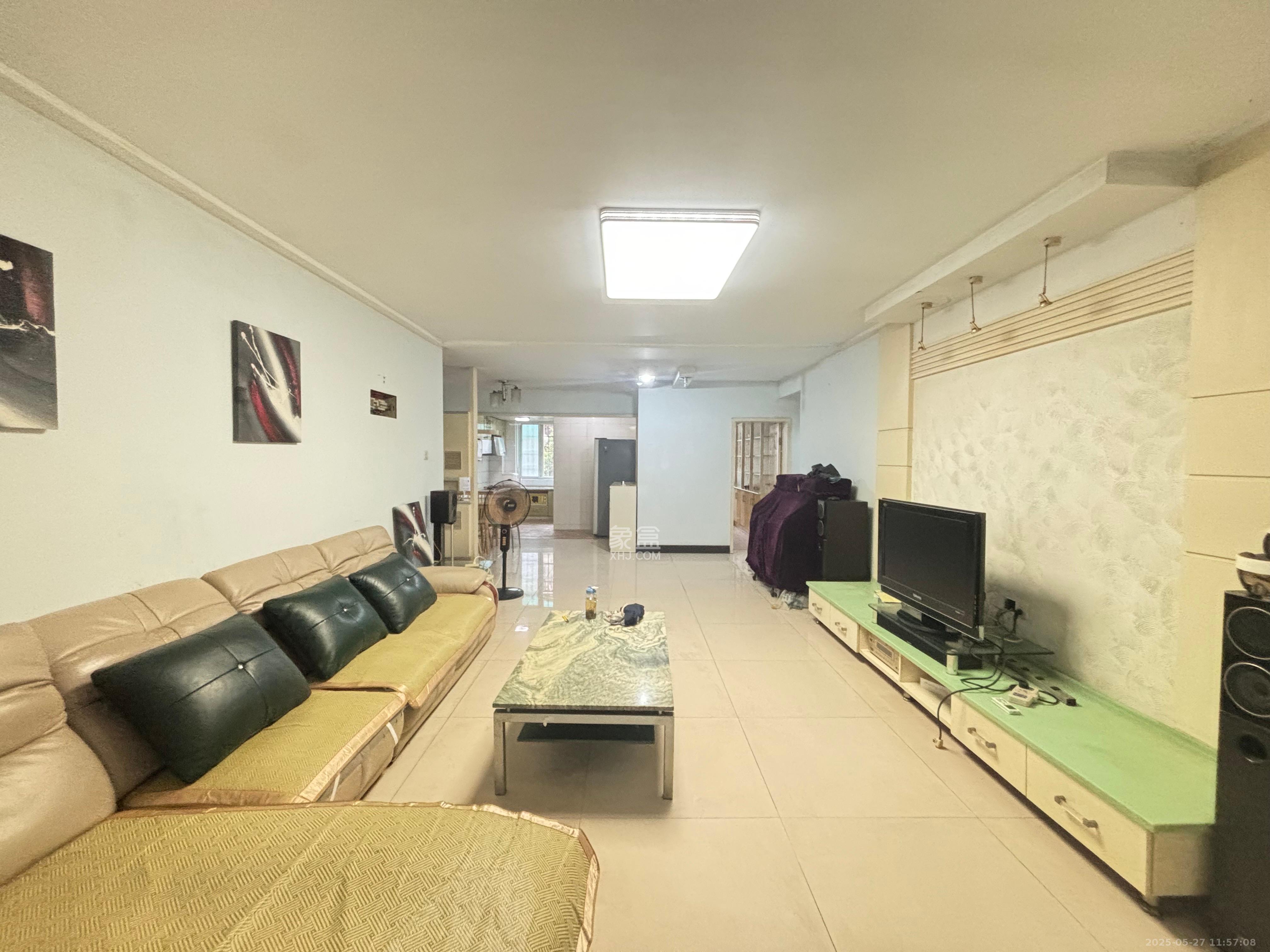 森宇佳园  3室2厅2卫   2400.00元/月室内图