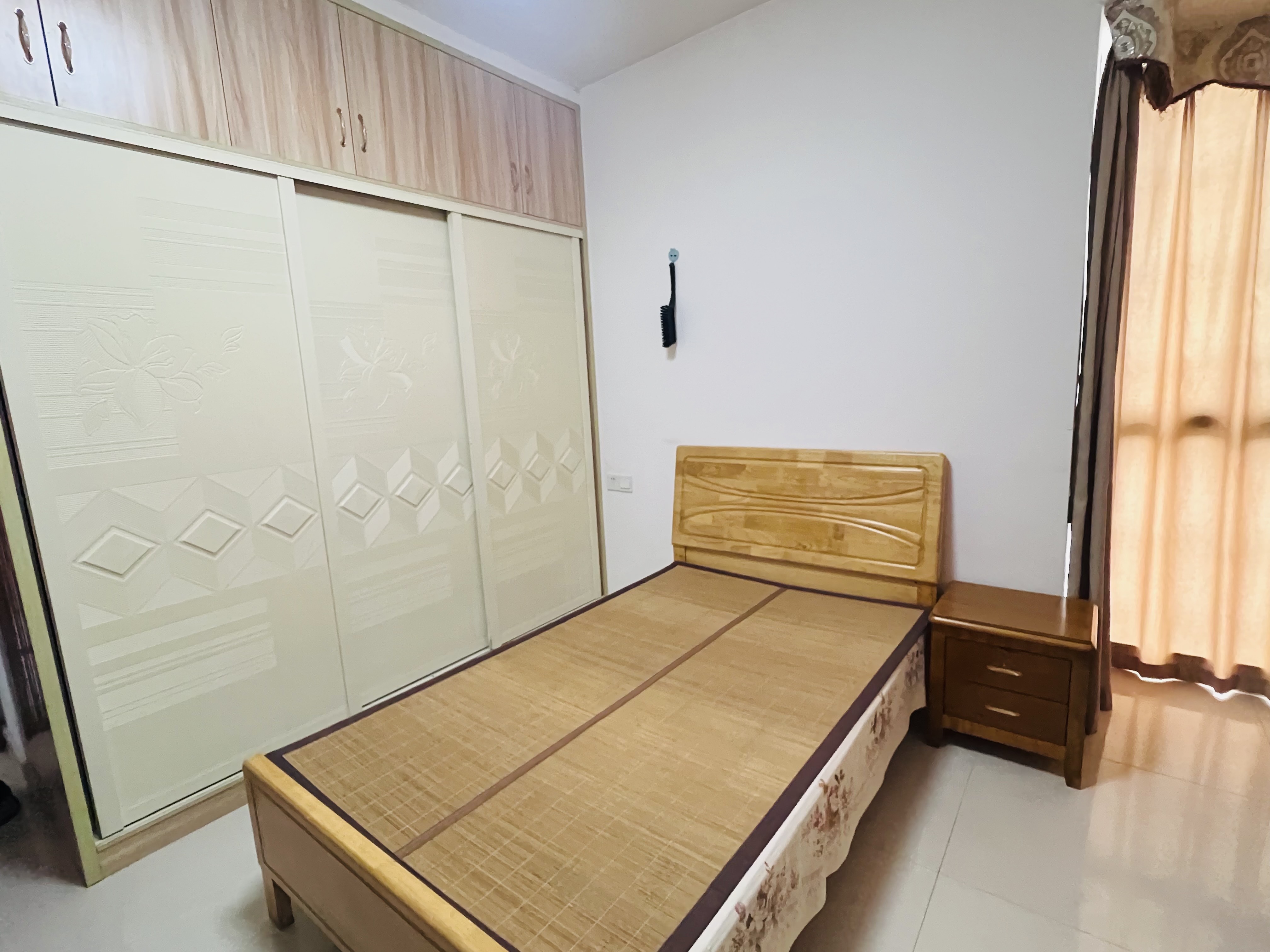 康城上品  2室1厅1卫    42.0万 康城上品  2室1厅1卫    42.0万客厅