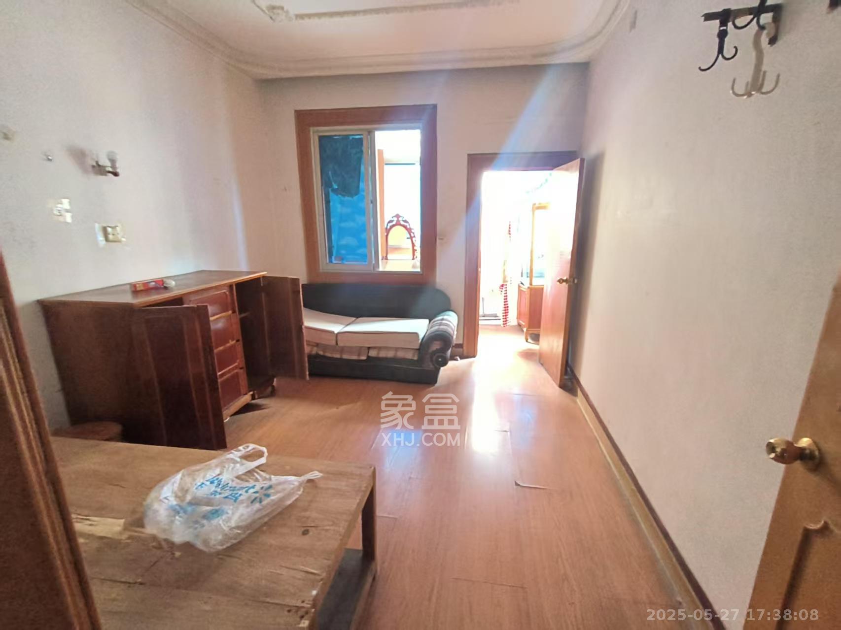 浦沅生活一区  2室1厅1卫    1300.0元/月 浦沅生活一区  2室1厅1卫    1300.0元/月室内图