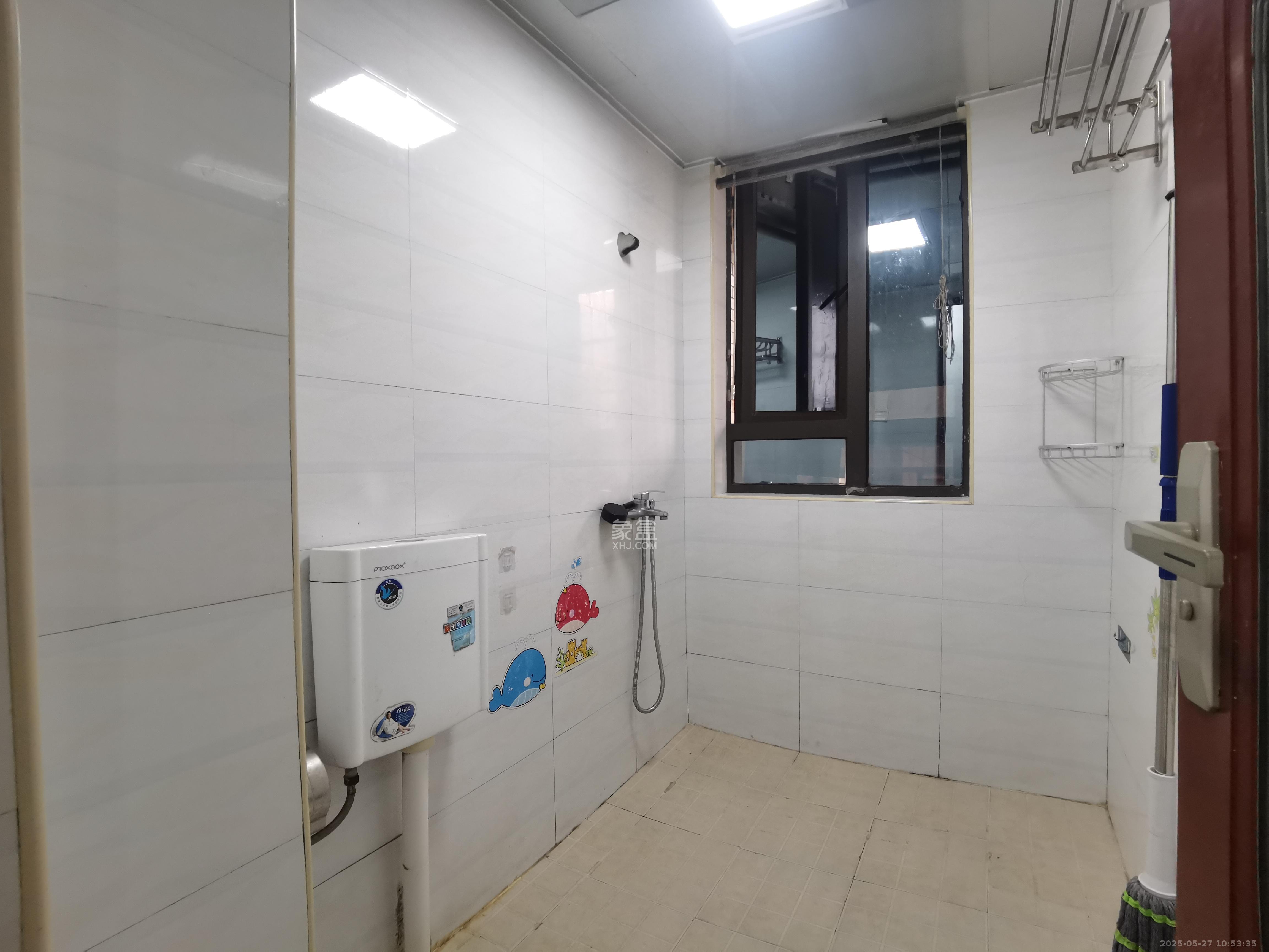 东岸梅园小区  2室1厅1卫   1600.00元/月室内图