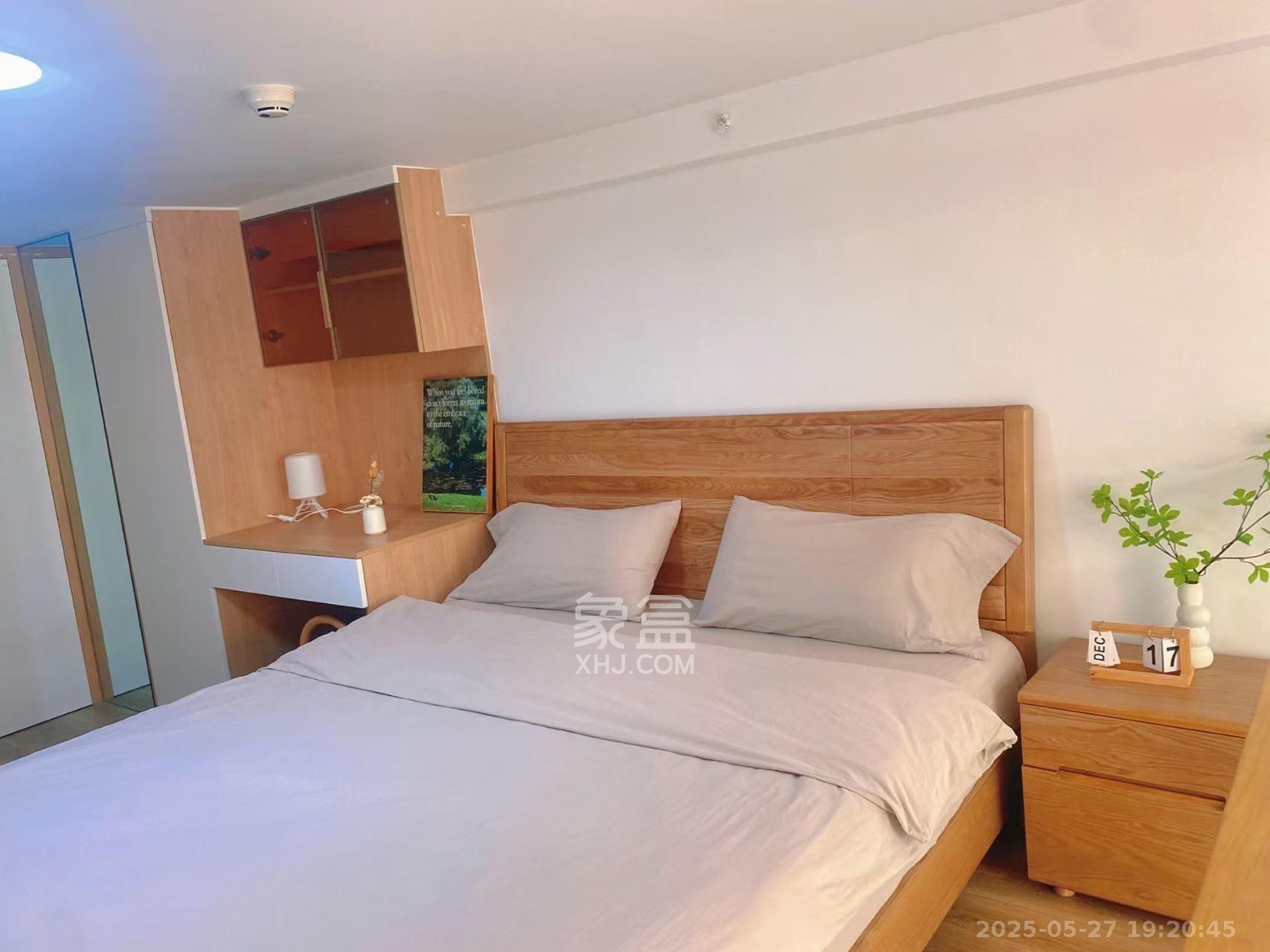 藏珑湖上公馆 1室1厅1卫 3600.0元/月 藏珑湖上公馆 1室1厅1卫 3600.0元/月室内图