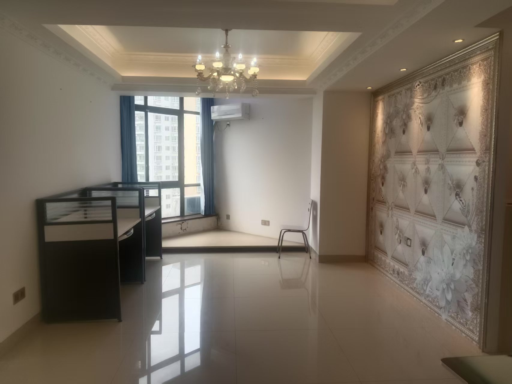 世贸中心 3室2厅1卫 3200.0元/月 世贸中心 3室2厅1卫 3200.0元/月室内图