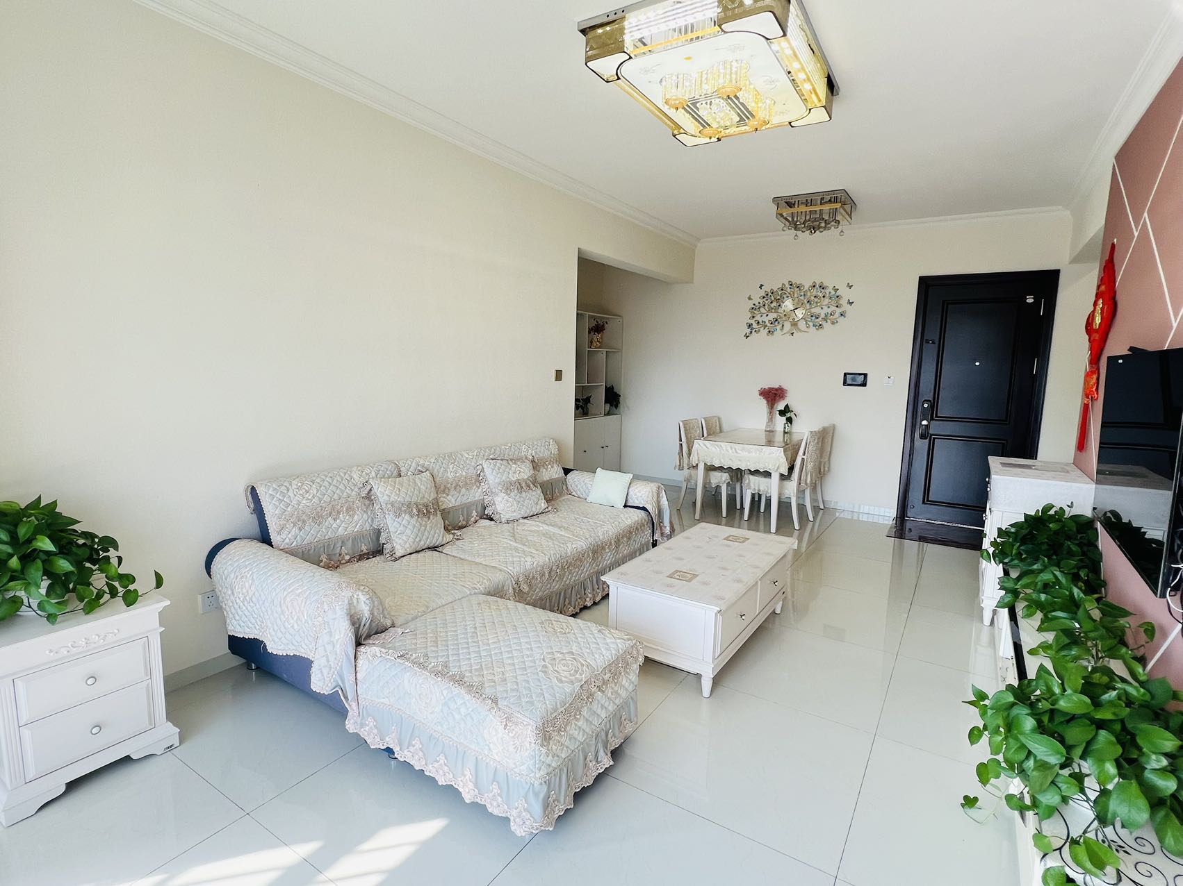 碧桂园 3室2厅1卫 1800.0元/月 碧桂园 3室2厅1卫 1800.0元/月室内图