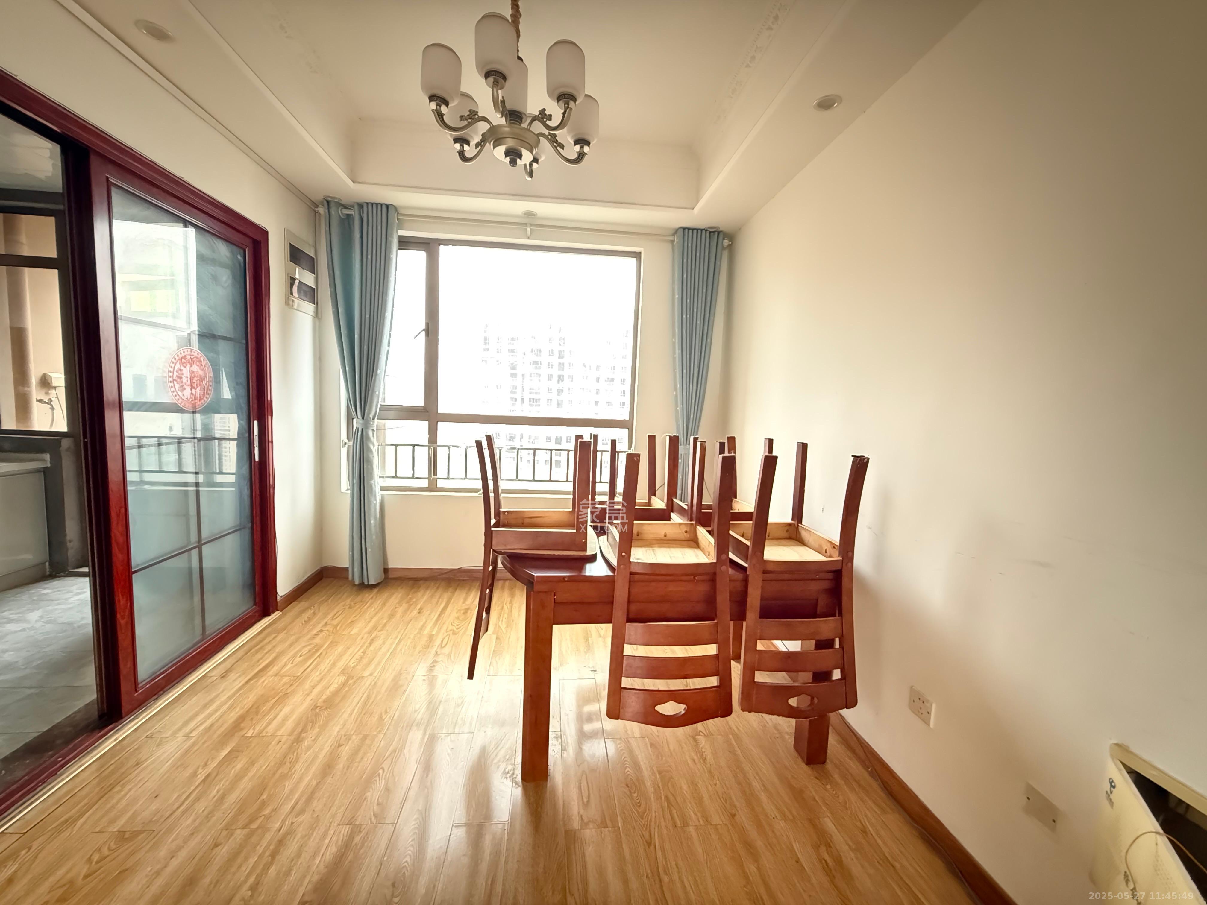 世茂铂翠湾一期 4室2厅2卫 3400.0元/月 世茂铂翠湾一期 4室2厅2卫 3400.0元/月室内图