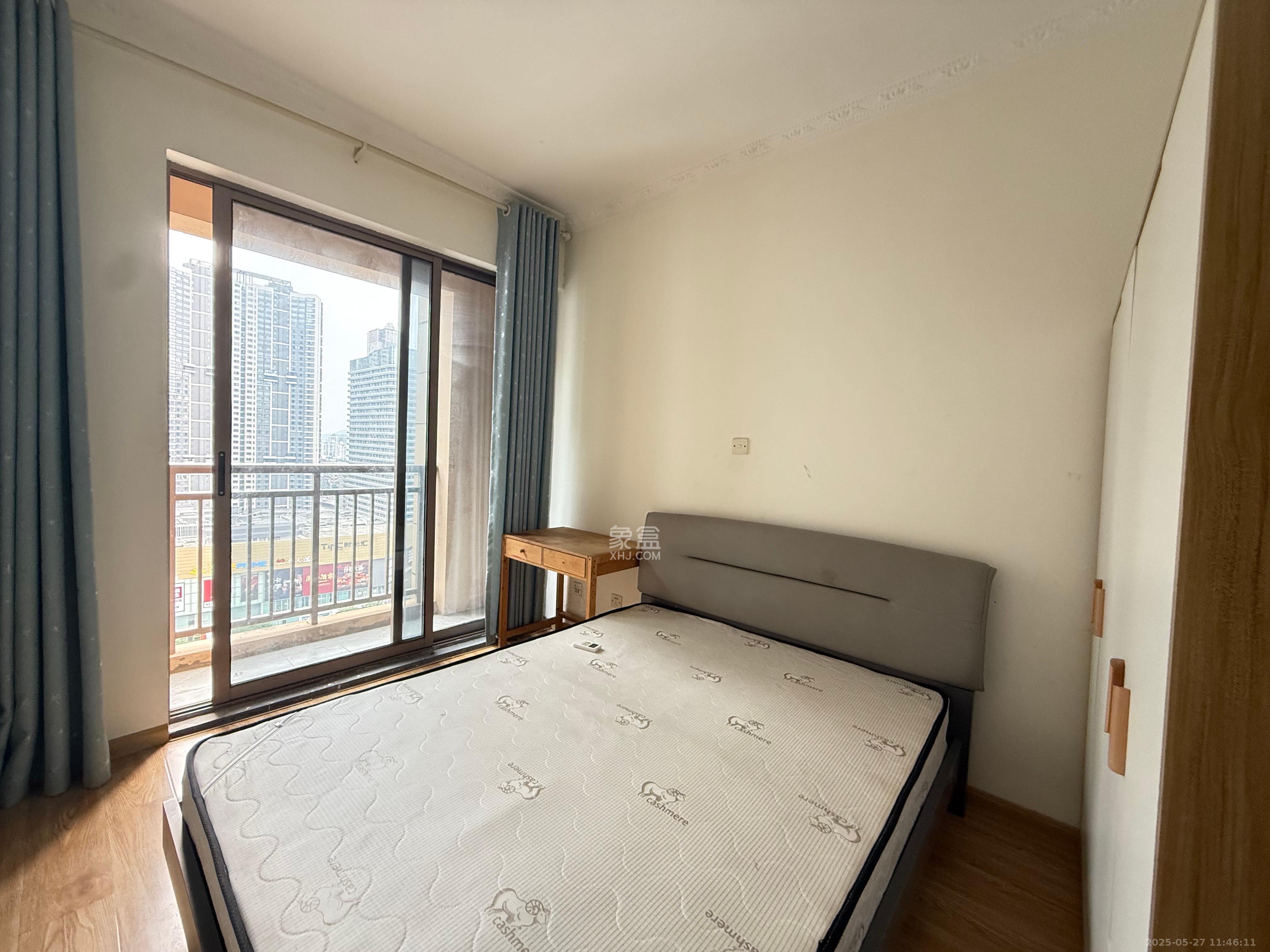 世茂铂翠湾一期 4室2厅2卫 3400.0元/月 世茂铂翠湾一期 4室2厅2卫 3400.0元/月室内图