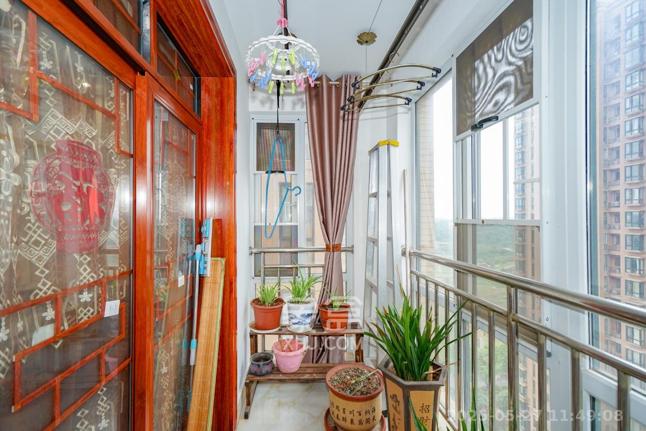 丽发新城 3室2厅2卫 2400.0元/月 丽发新城 3室2厅2卫 2400.0元/月室内图