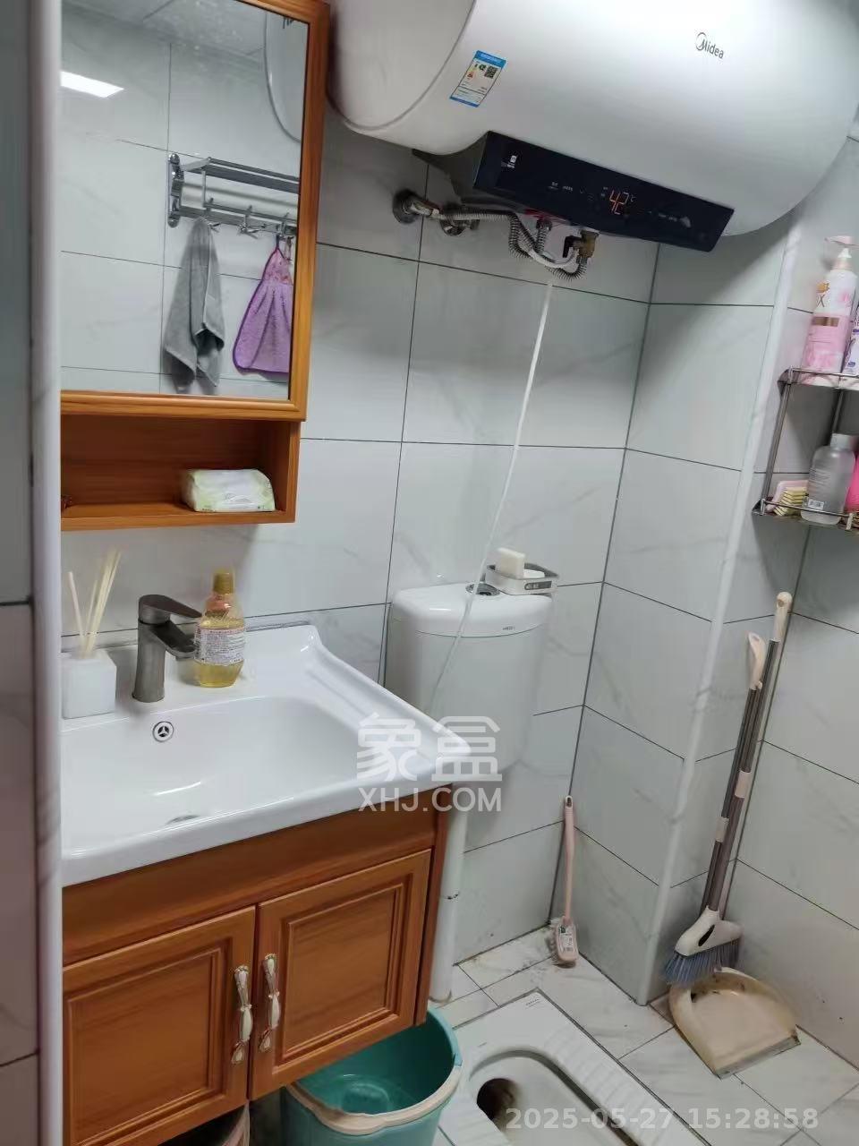 富瑞星座  1室0厅0卫   1500.00元/月室内图