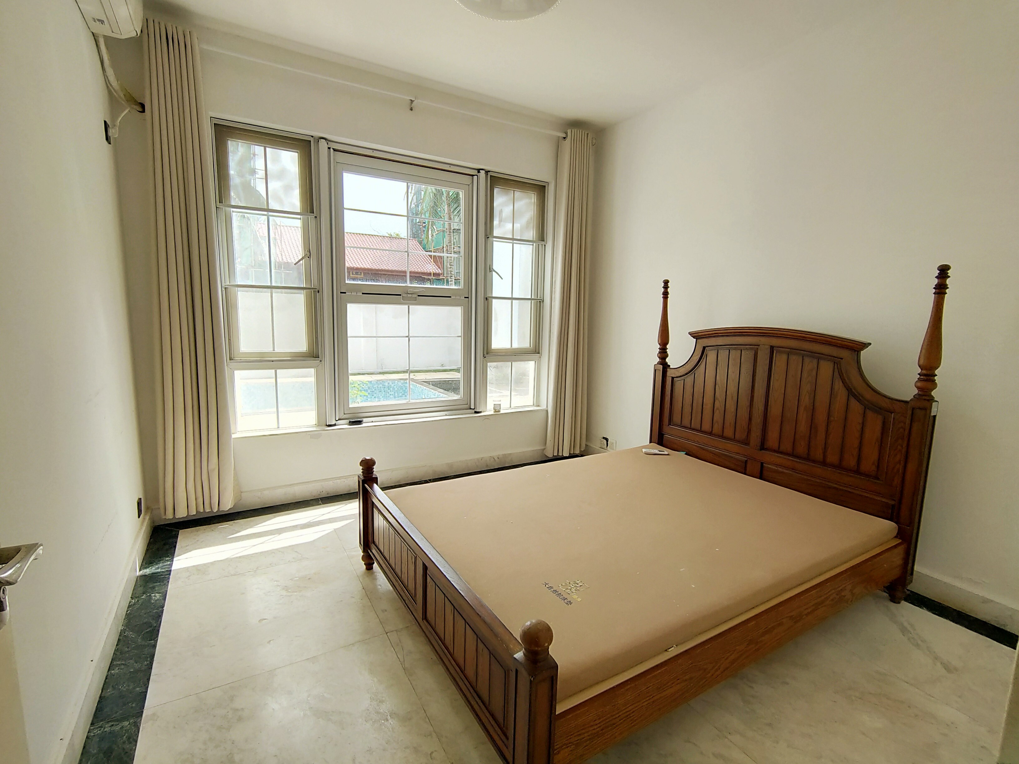 黄金海岸花园 1室2厅1卫 1349.0万 黄金海岸花园 1室2厅1卫 1349.0万室内图