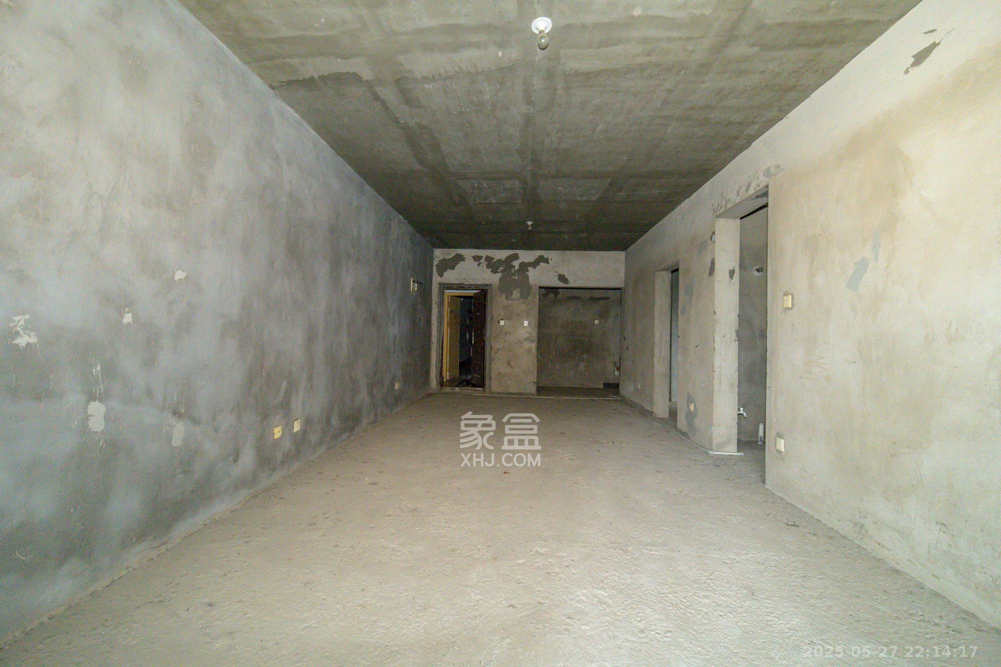 紫晶城 2室2厅1卫 45.3万 紫晶城 2室2厅1卫 45.3万客厅