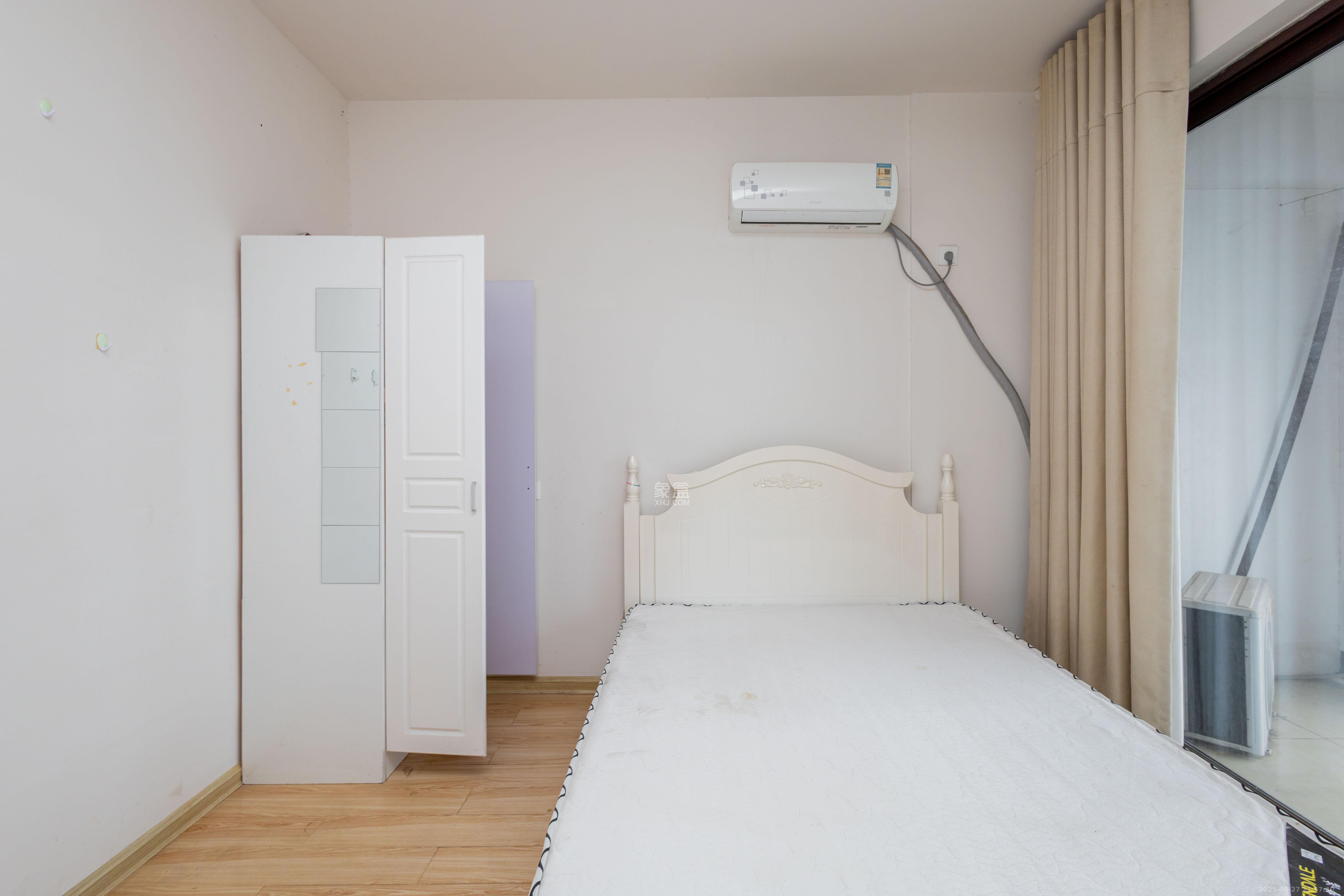 东方美地 3室2厅1卫 59.8万 东方美地 3室2厅1卫 59.8万卧室