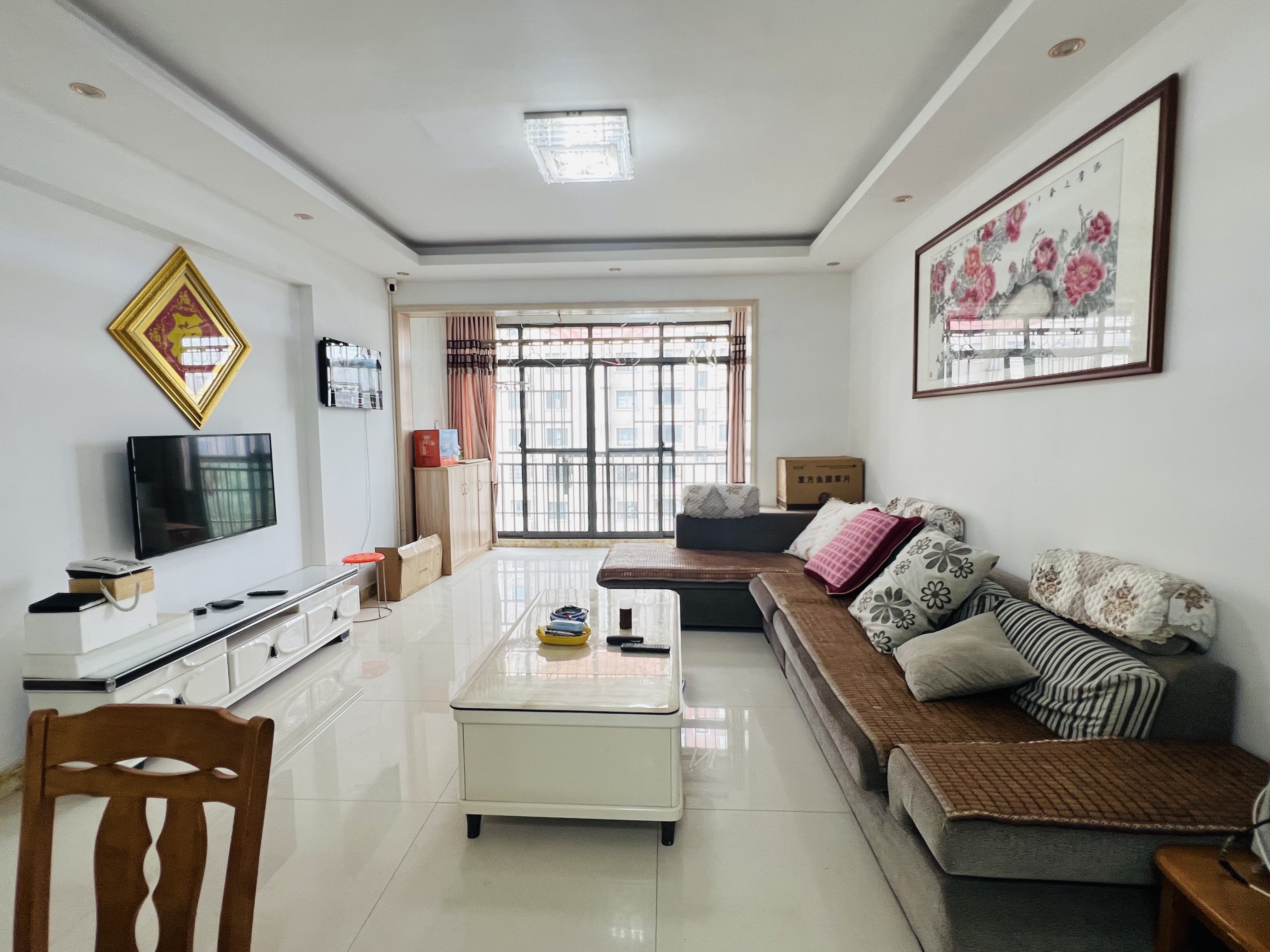 康城上品  2室1厅1卫    42.0万 康城上品  2室1厅1卫    42.0万客厅