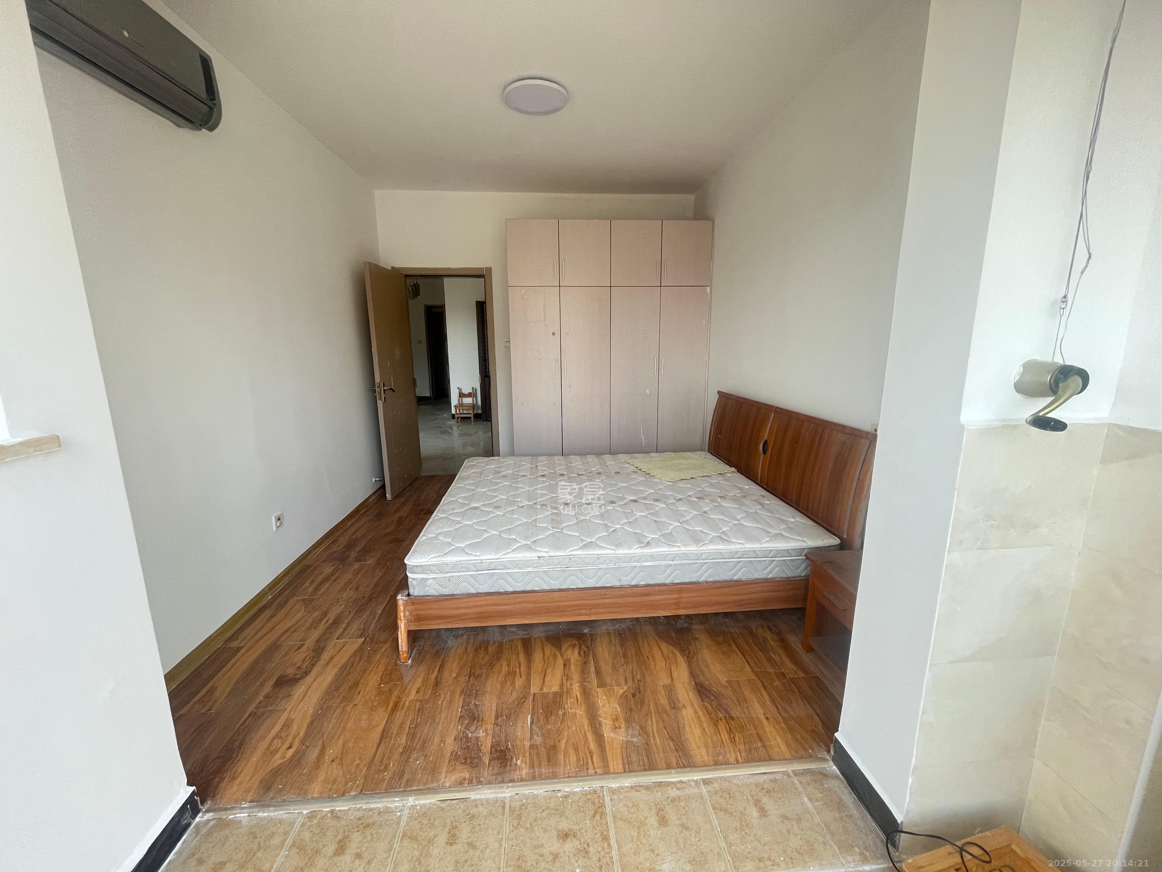 怡海星城 1室2厅1卫 1200.0元/月 怡海星城 1室2厅1卫 1200.0元/月室内图