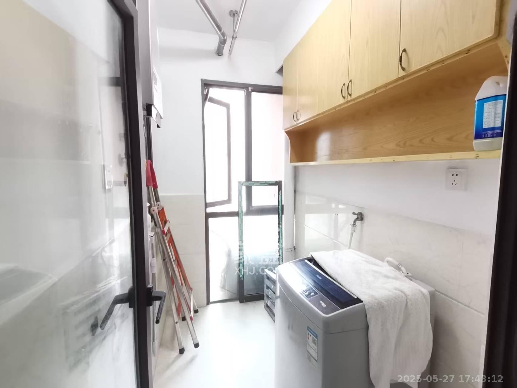 旭辉华庭  1室2厅1卫   1600.00元/月室内图