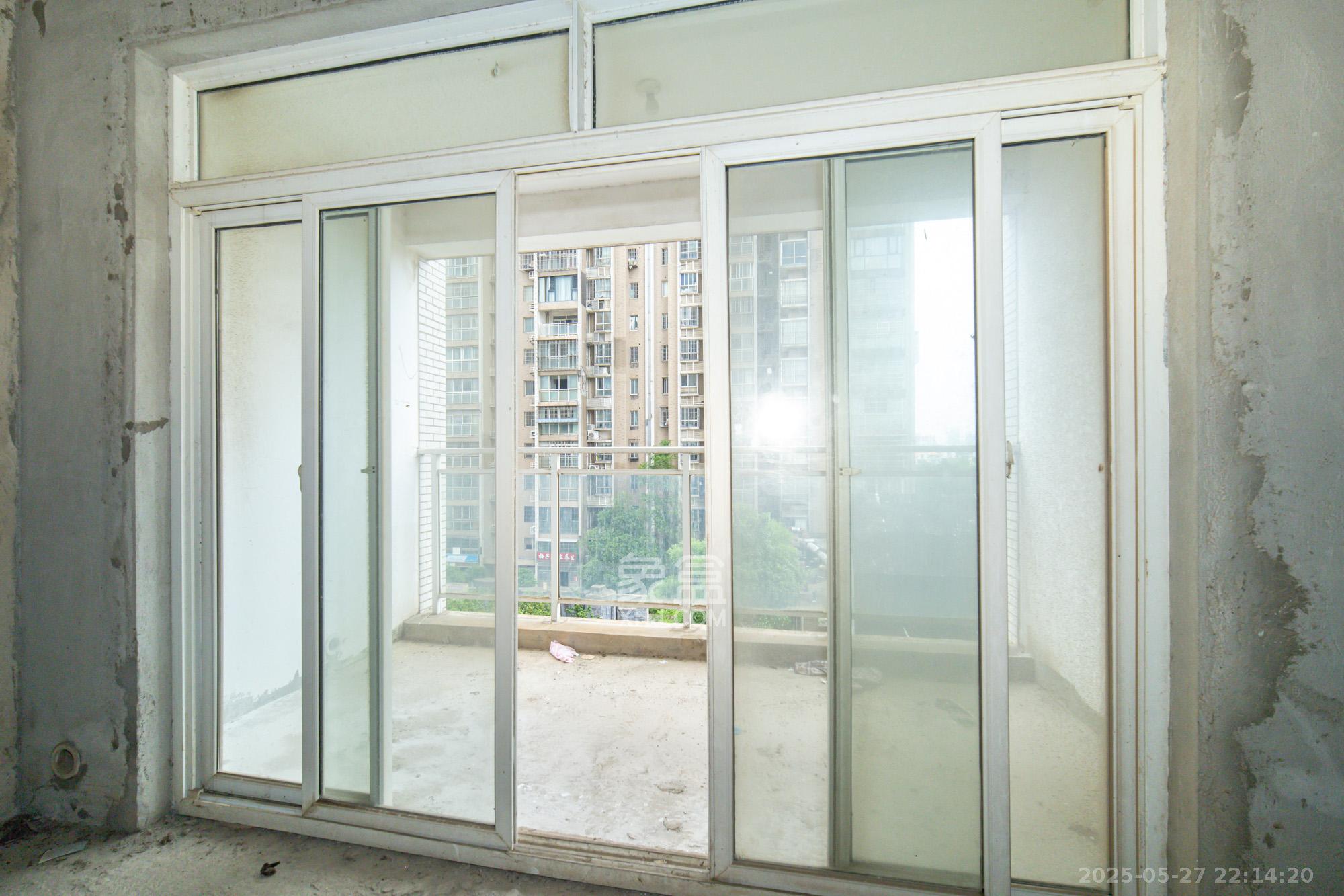 紫晶城 2室2厅1卫 45.3万 紫晶城 2室2厅1卫 45.3万阳台