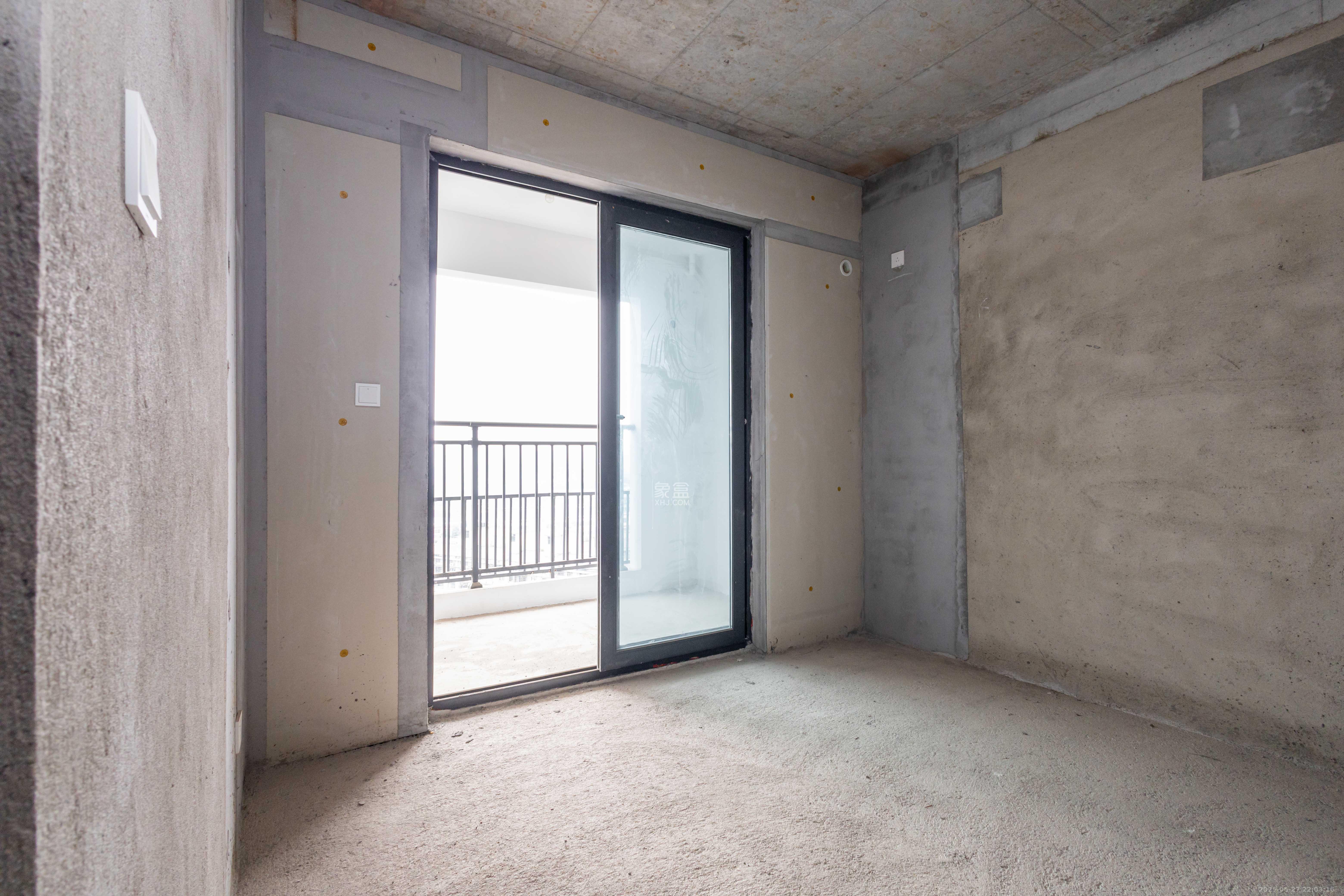 旭辉汇樾城 3室2厅2卫 82.8万 旭辉汇樾城 3室2厅2卫 82.8万卧室