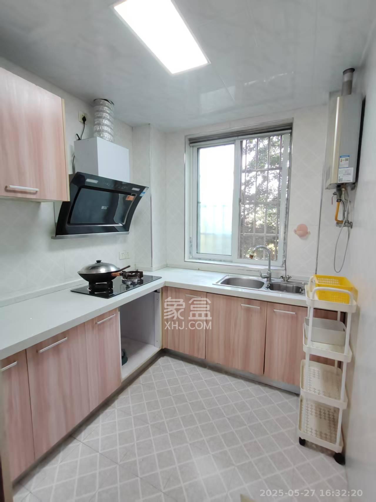 山水湾  2室2厅1卫   1600.00元/月室内图