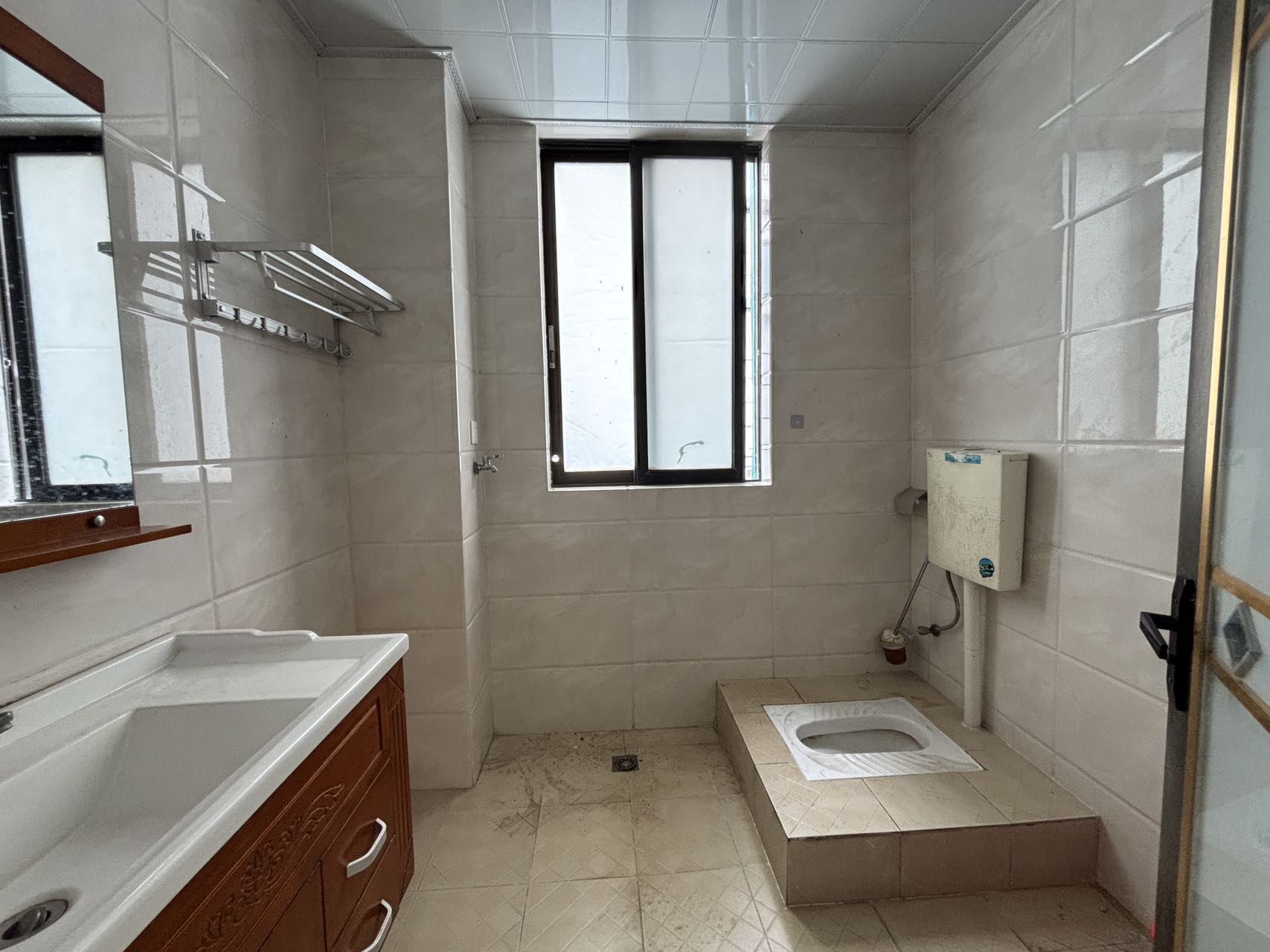 梨园别墅(龙昆南) 8室2厅3卫 16000.0元/月 梨园别墅(龙昆南) 8室2厅3卫 16000.0元/月室内图