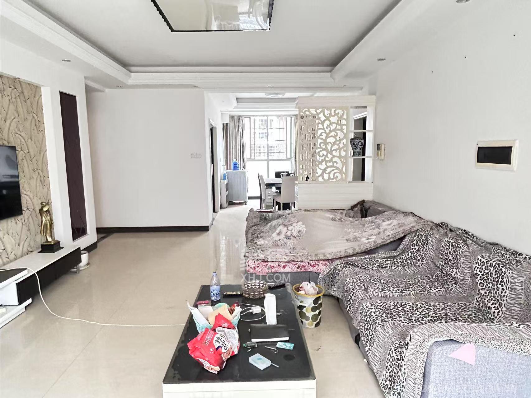 德泽苑 3室2厅2卫 2500.0元/月 德泽苑 3室2厅2卫 2500.0元/月室内图