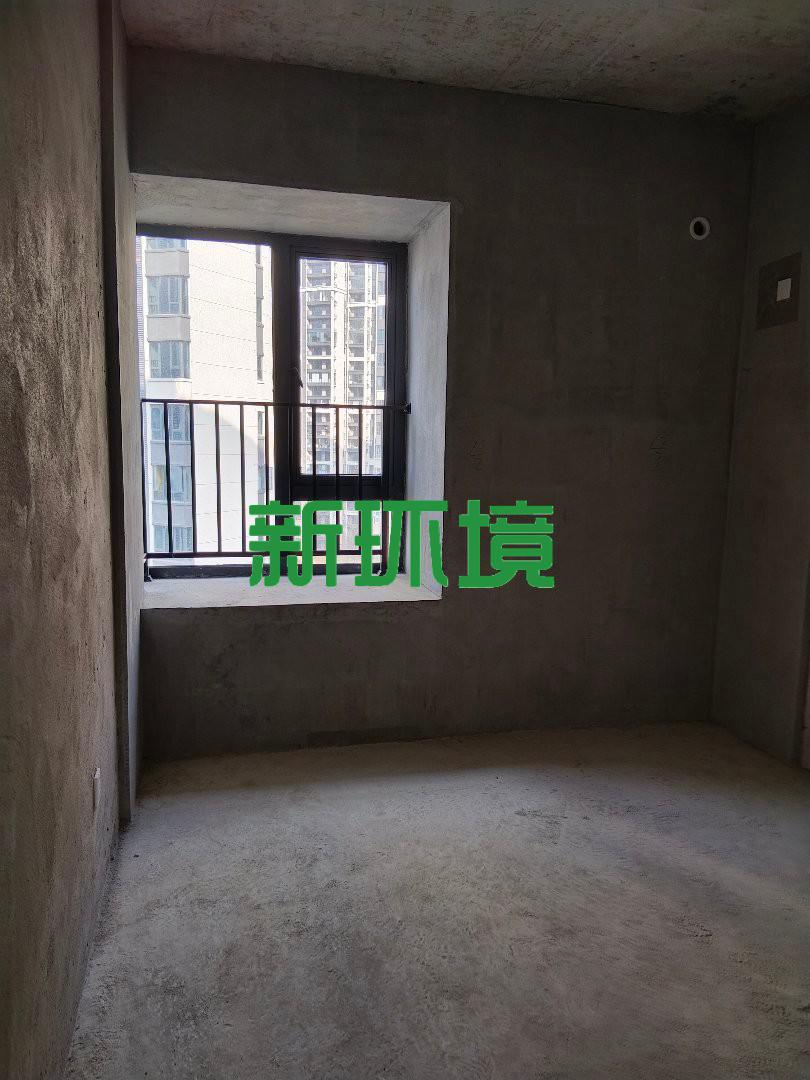 中建凤栖台  4室2厅2卫   71.80万客厅