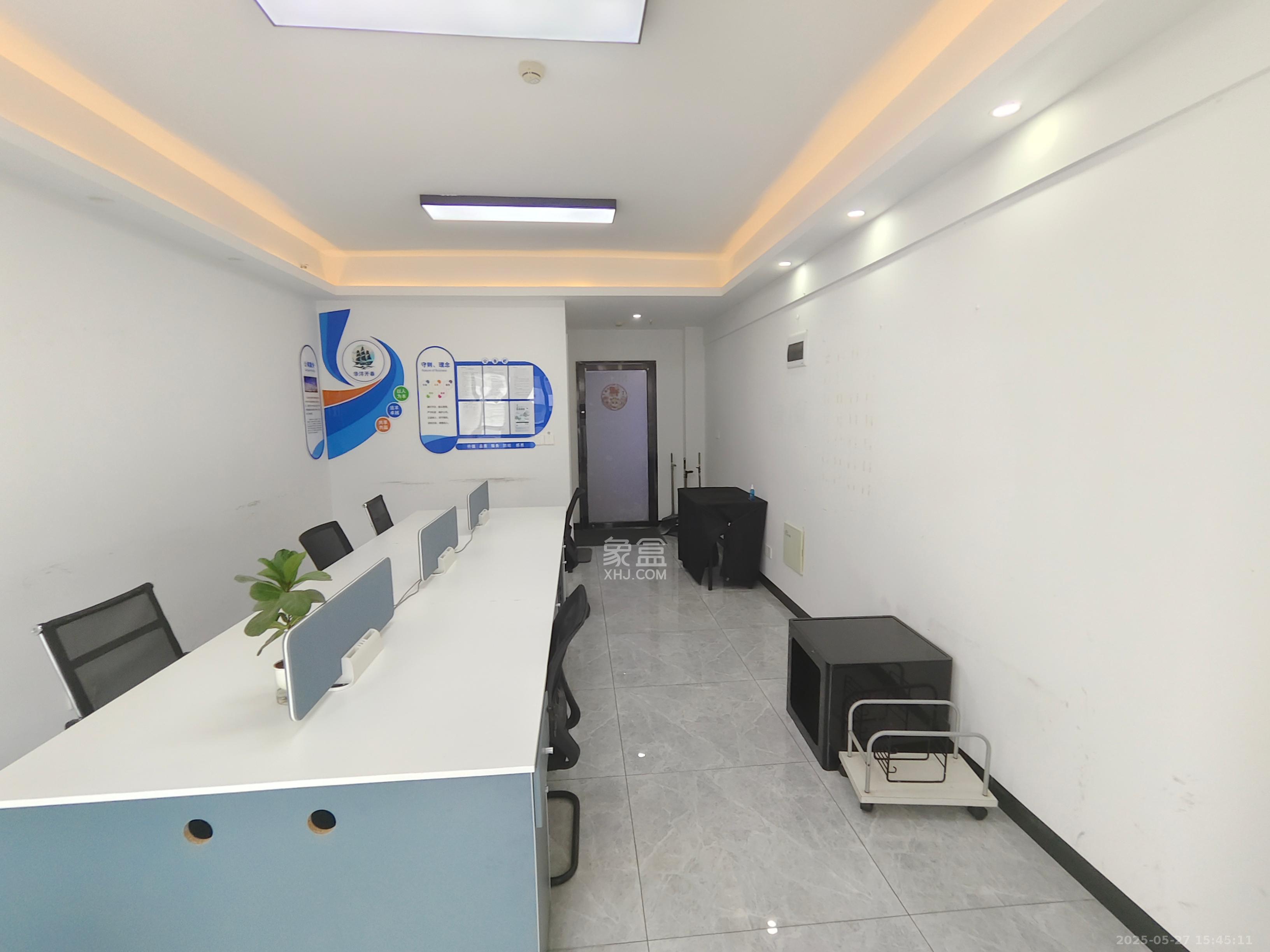 复地星光天地 1室1厅1卫 1900.0元/月 复地星光天地 1室1厅1卫 1900.0元/月室内图