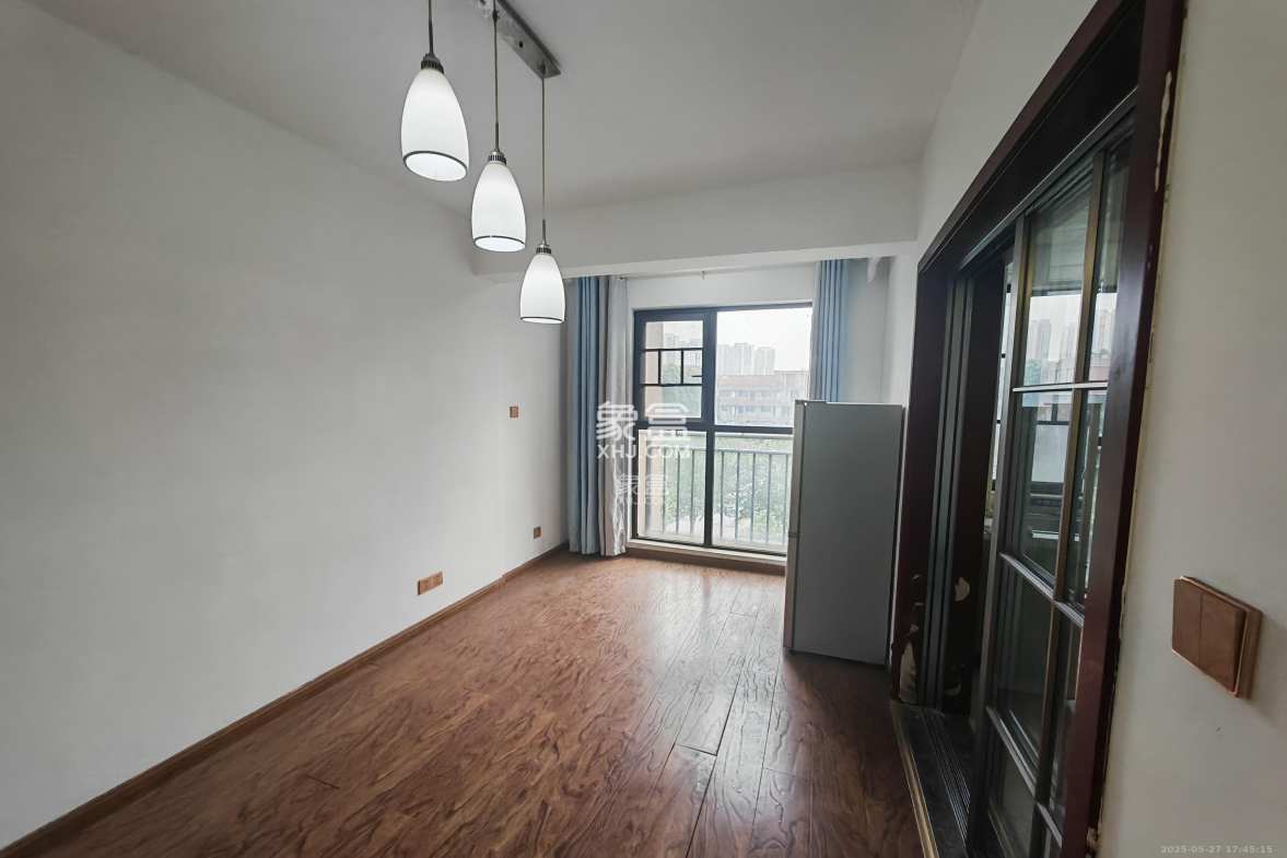 梅溪鑫苑名家 3室2厅2卫 2400.0元/月 梅溪鑫苑名家 3室2厅2卫 2400.0元/月室内图