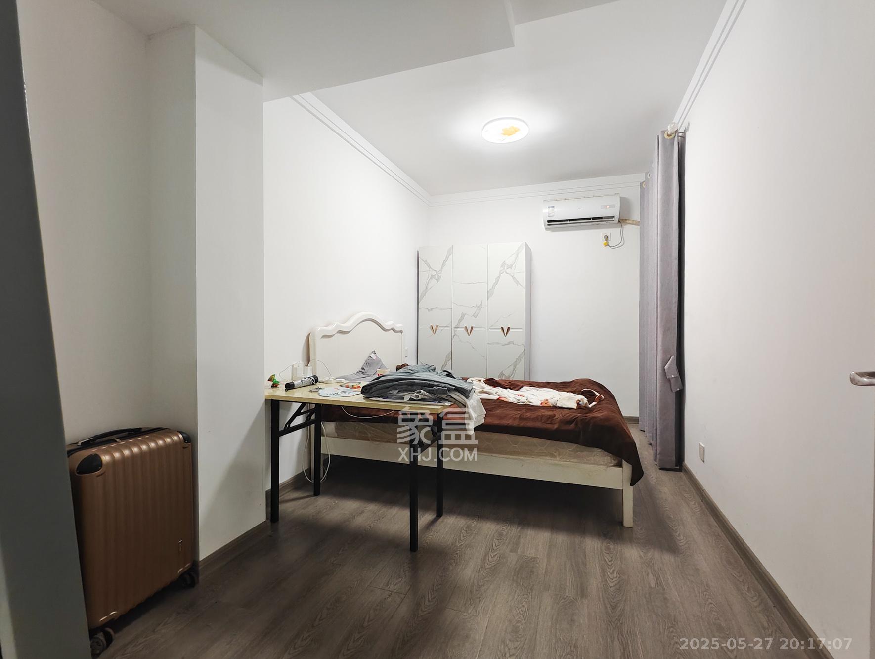 长房明宸府 1室0厅0卫 72.8万 长房明宸府 1室0厅0卫 72.8万卧室