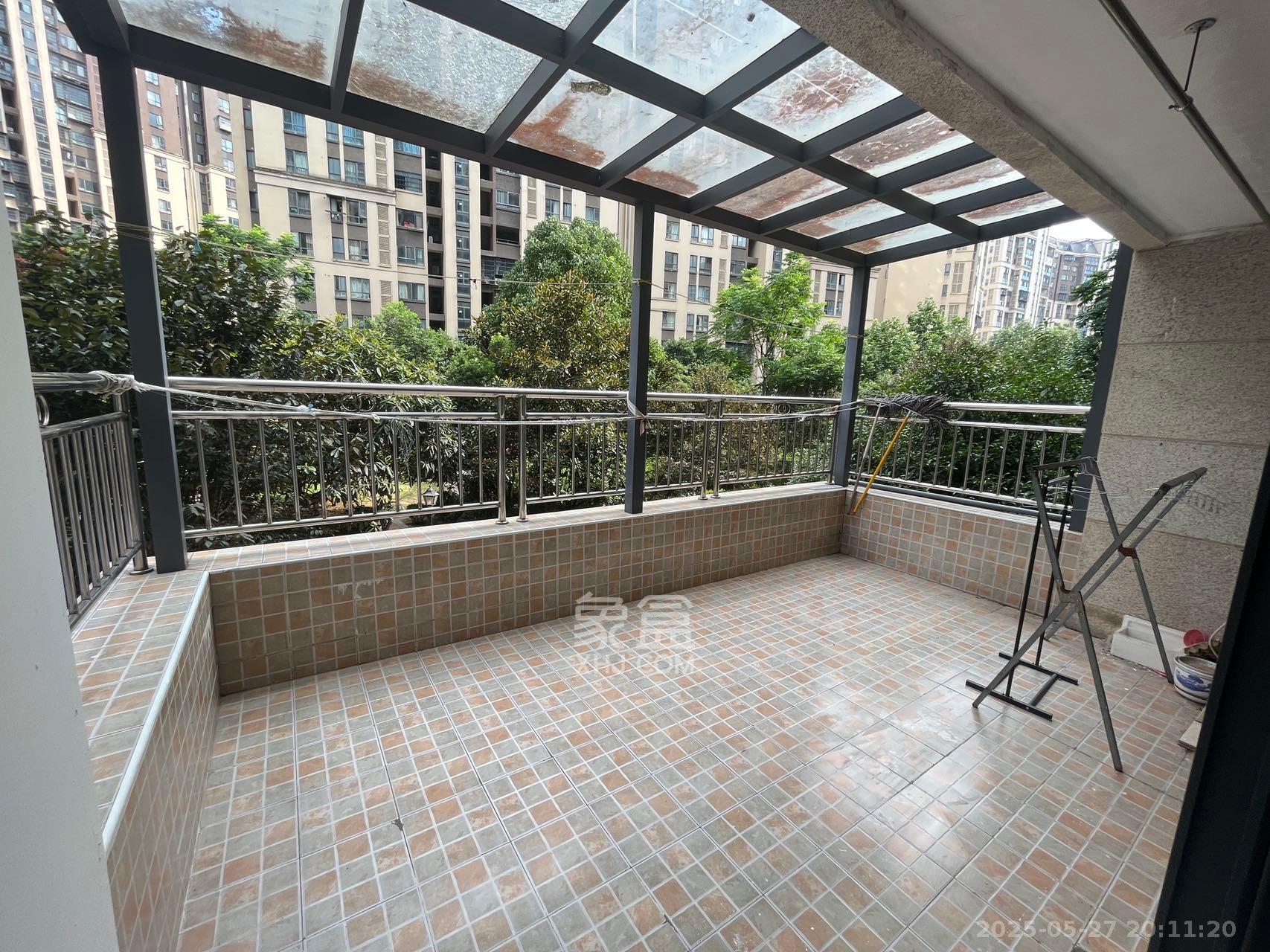 五矿紫湖香醍  3室2厅2卫    1800.0元/月室内图