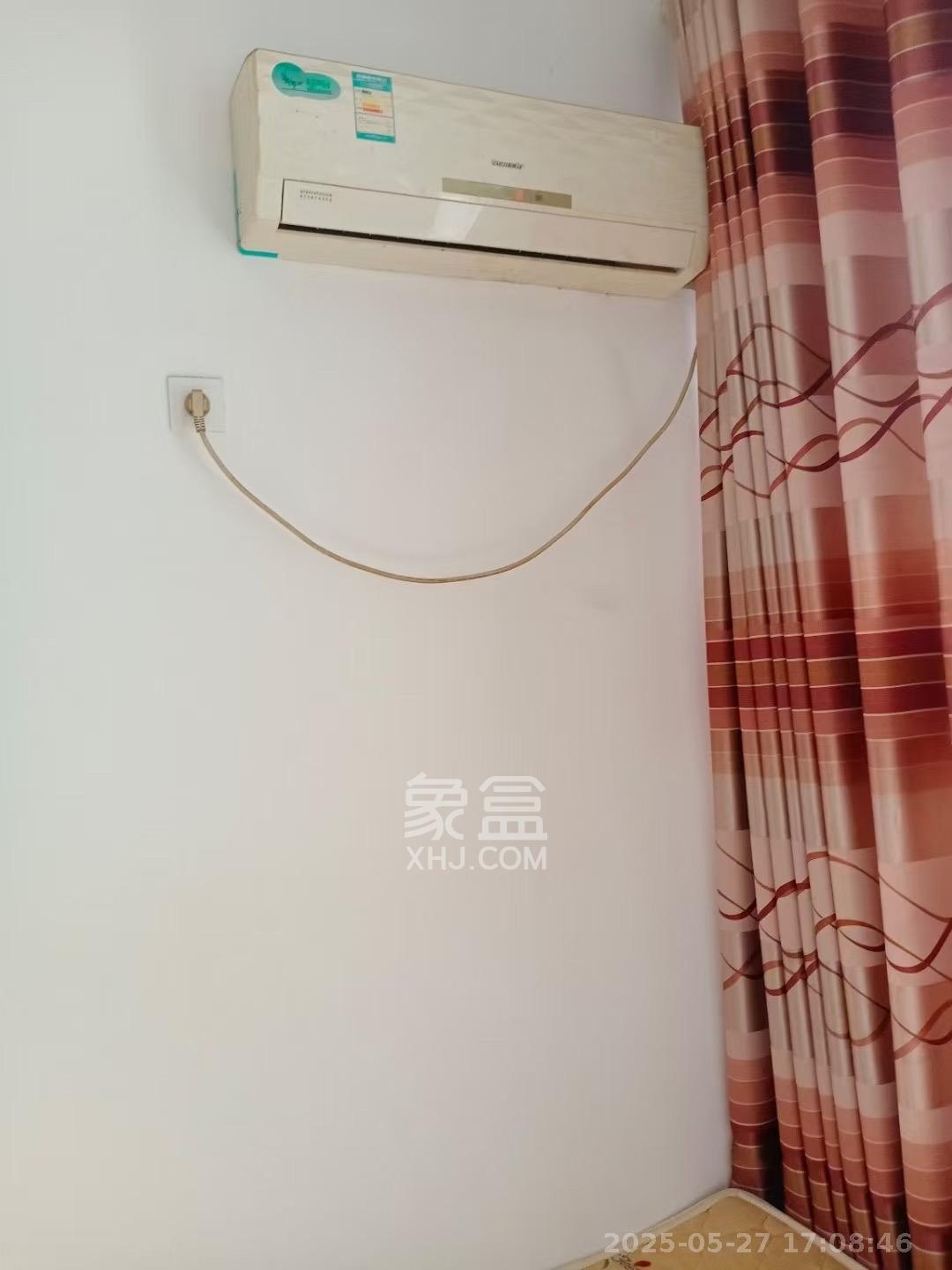 骑龙安置小区 1室1厅1卫 1300.0元/月 骑龙安置小区 1室1厅1卫 1300.0元/月室内图