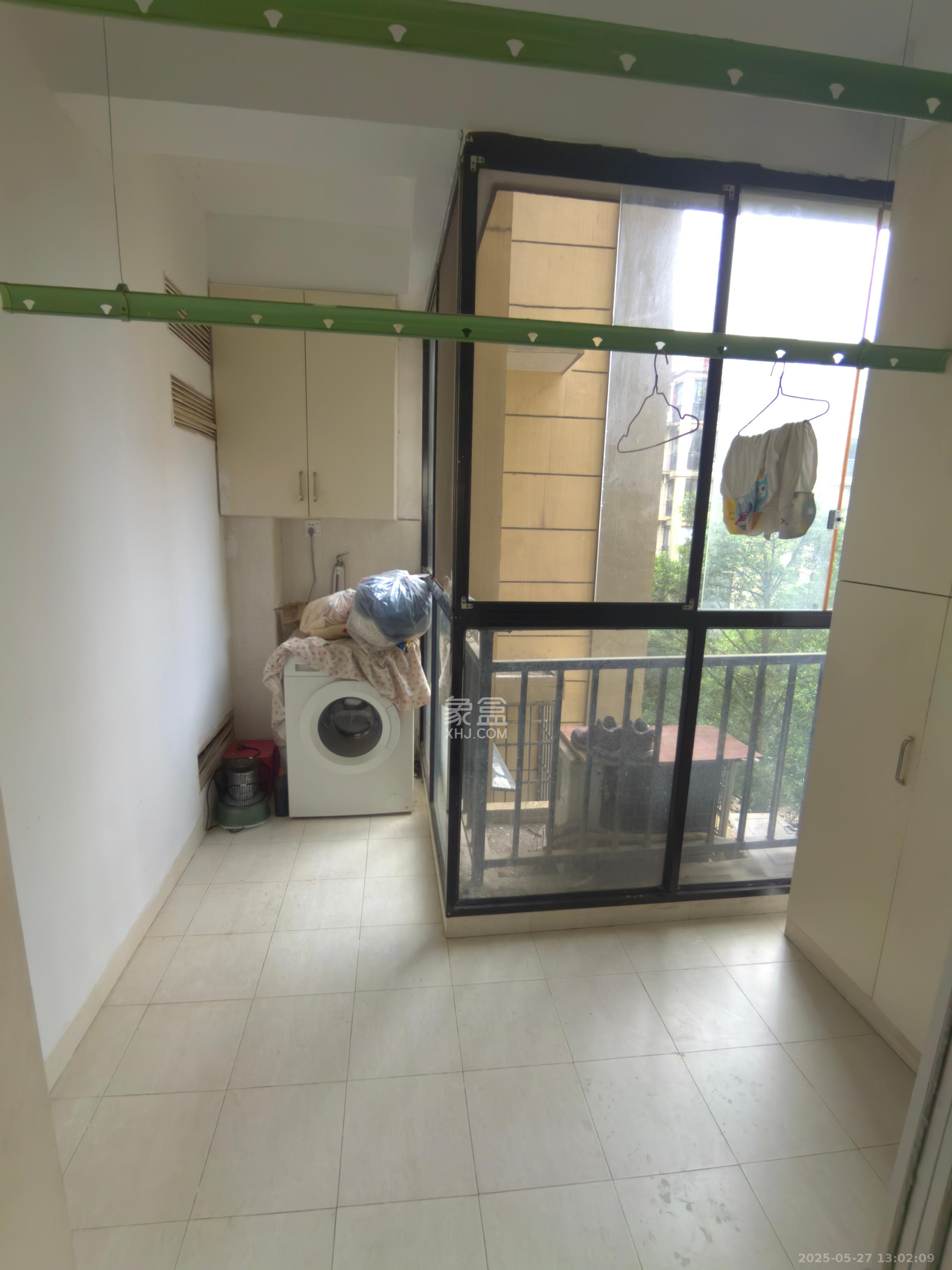 晟通城  3室2厅1卫    1800.0元/月 晟通城  3室2厅1卫    1800.0元/月室内图