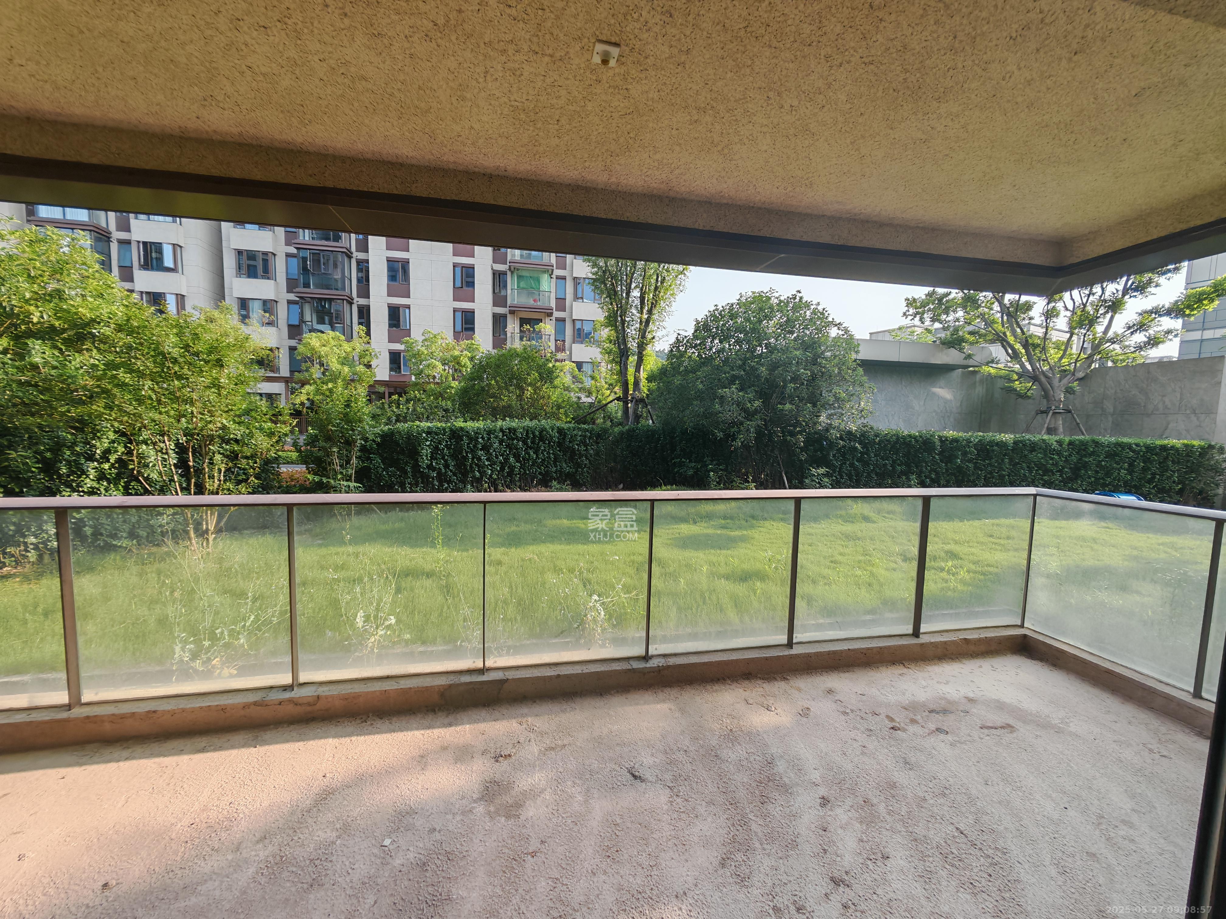 绿地麓湖郡  4室2厅2卫    3000.0元/月 绿地麓湖郡  4室2厅2卫    3000.0元/月室内图